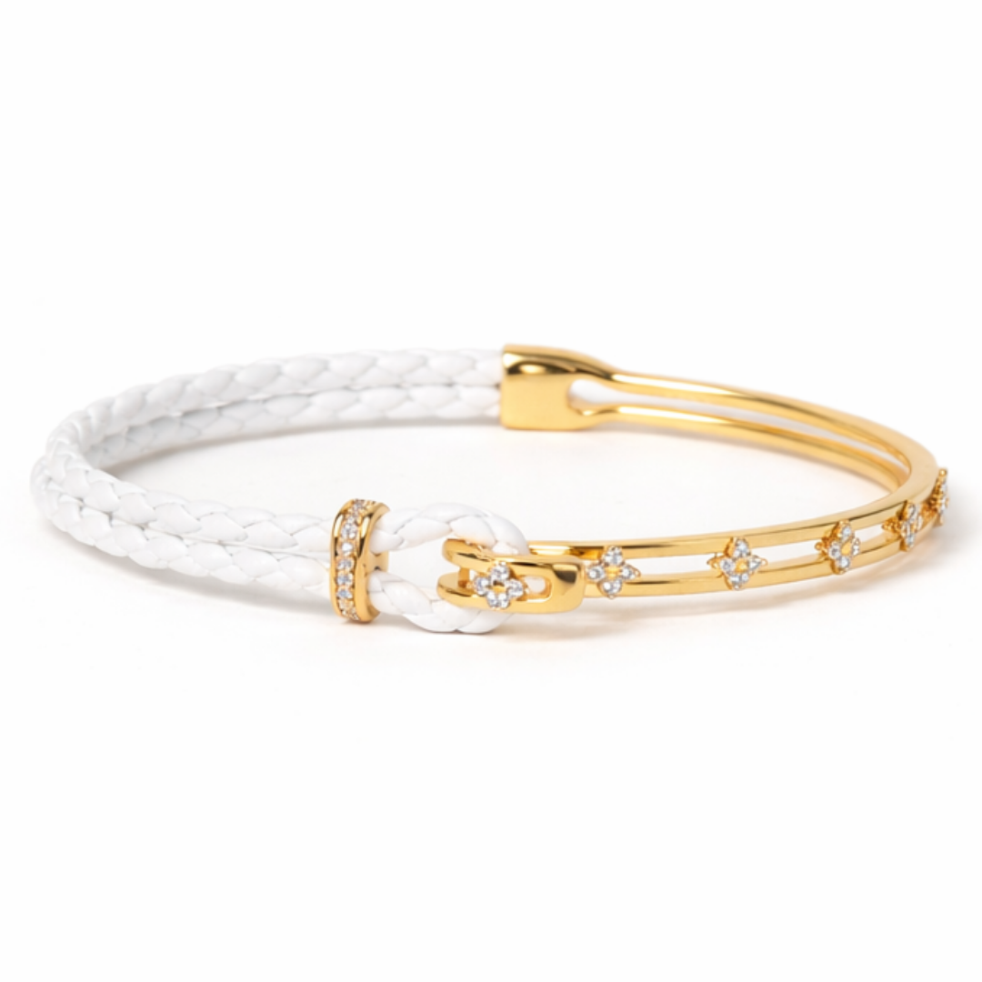 Clover Link Thread Bracelet