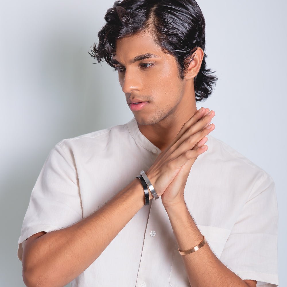 Classic solid men’s kada with a sleek matte finish and anti-tarnish design, available in rosegold, silver, golden, and black, perfect for everyday wear and effortless masculine styling.