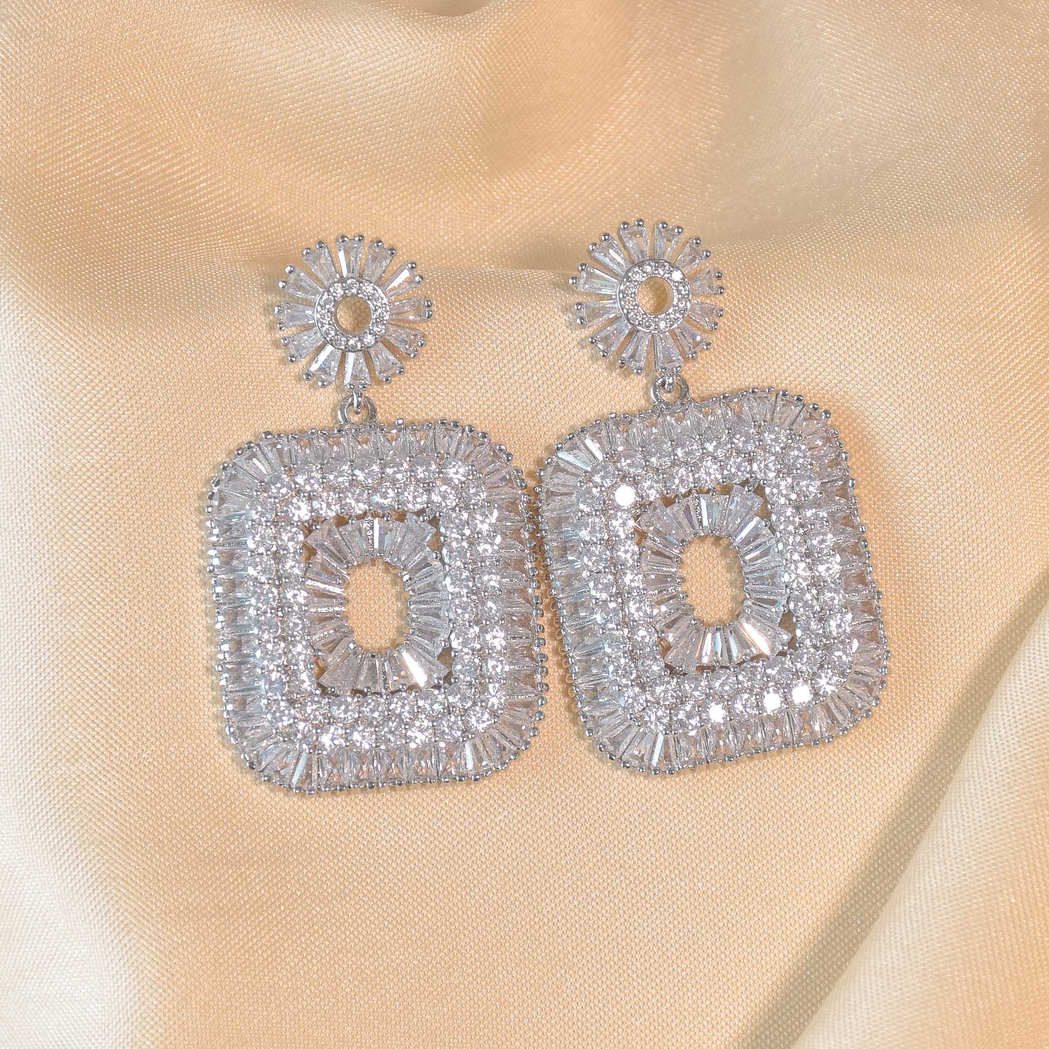 Classic Spark Square Earrings