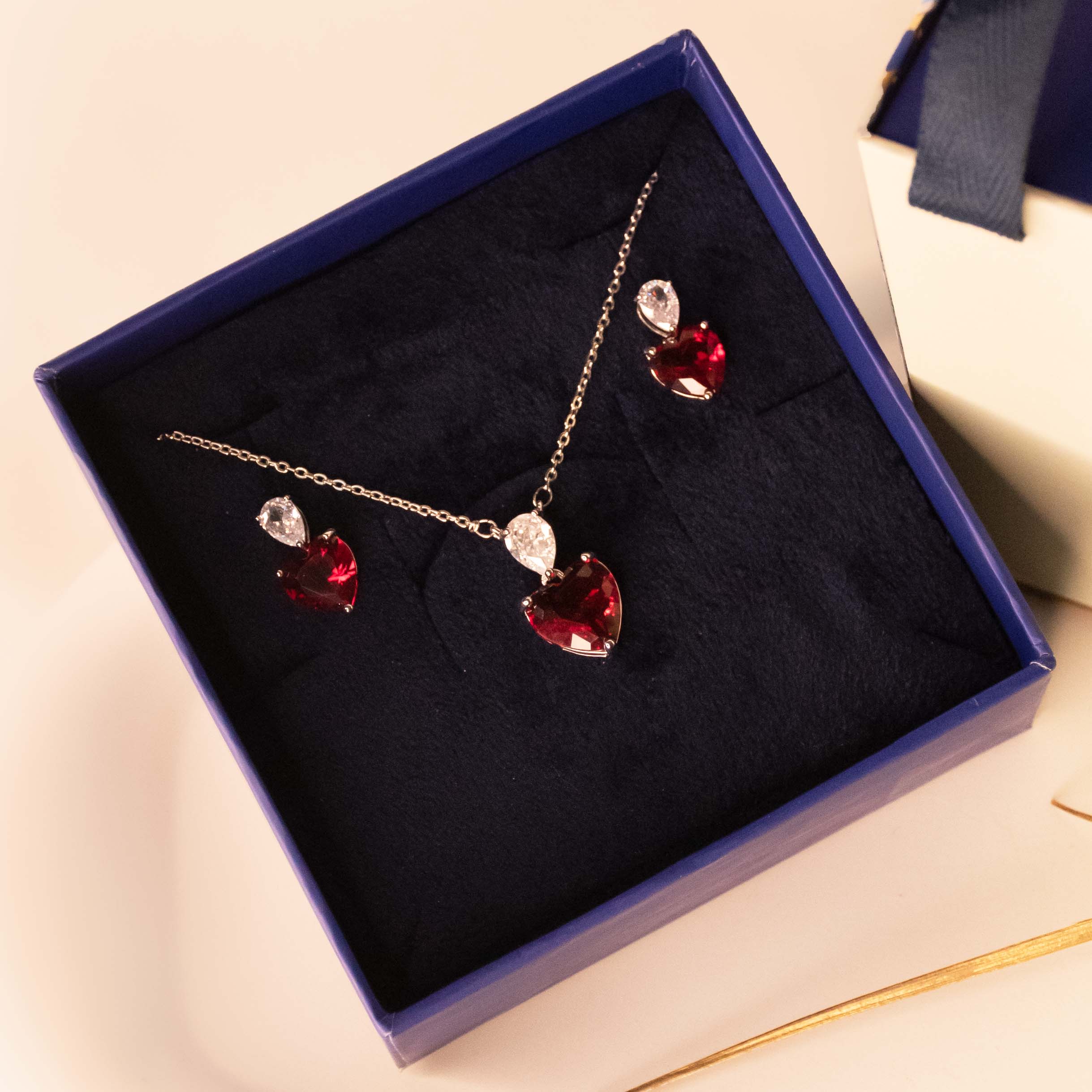 Crystal Heart Necklace Gift Set