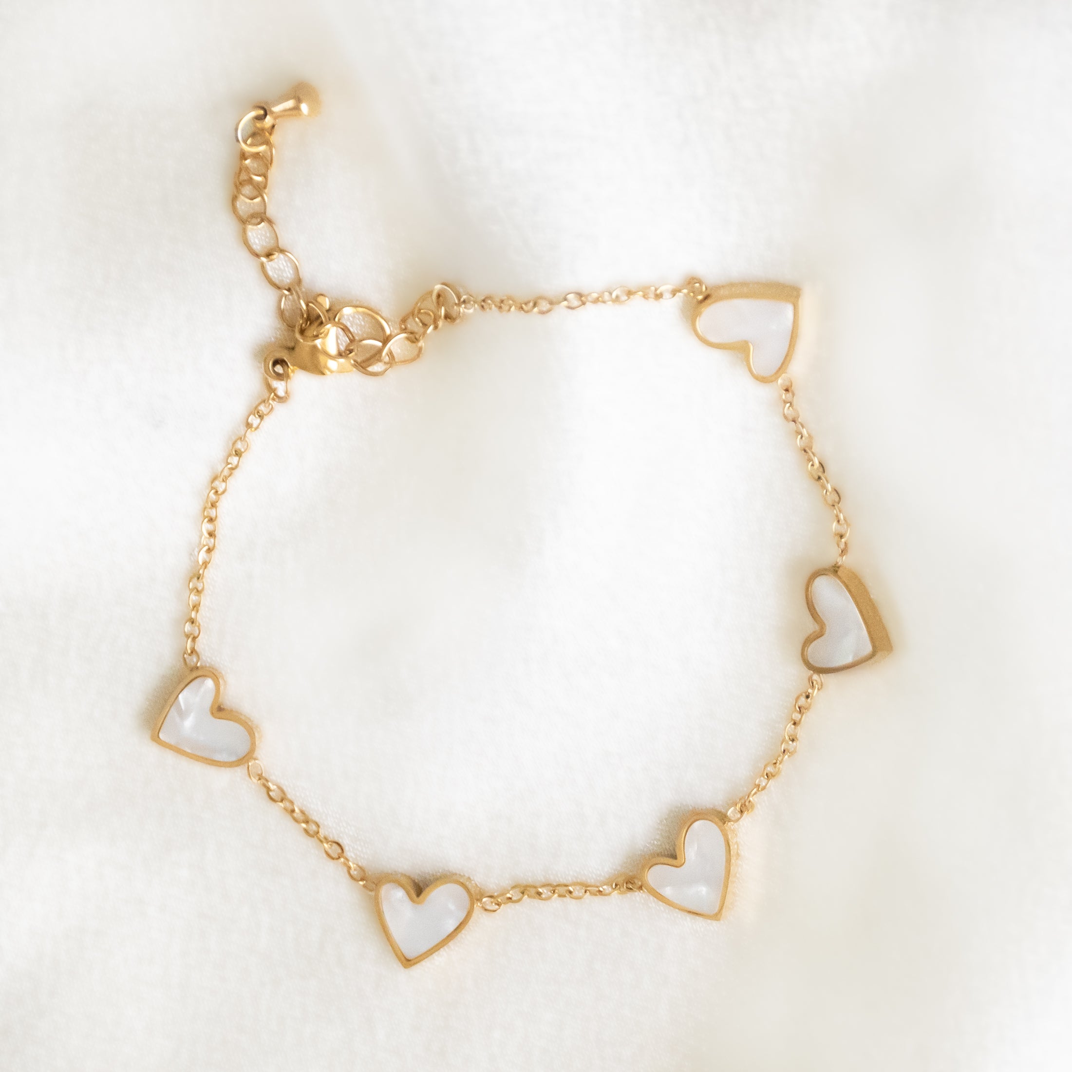 Tiny Heart Bracelet