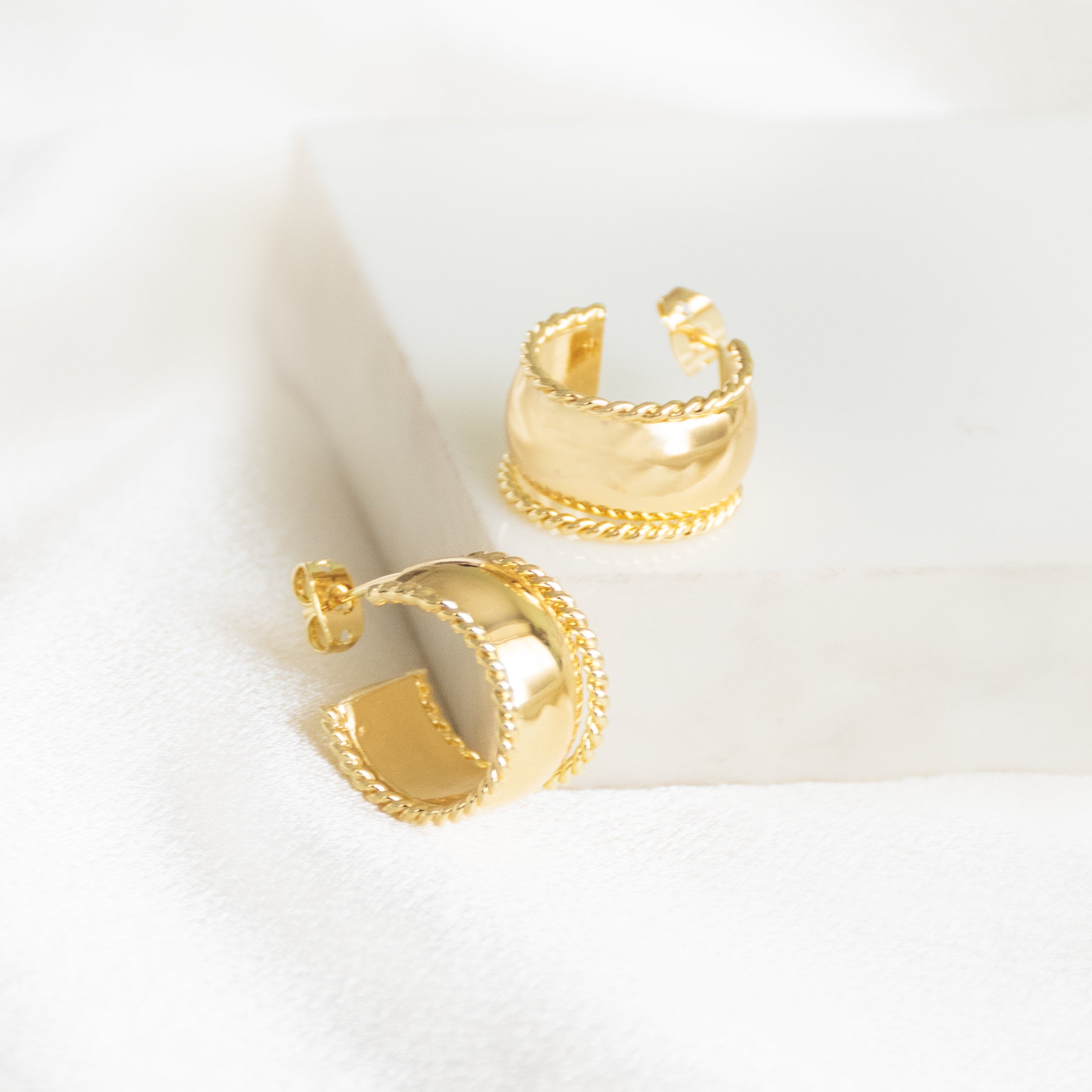 Round Twisted Chunky Hoops