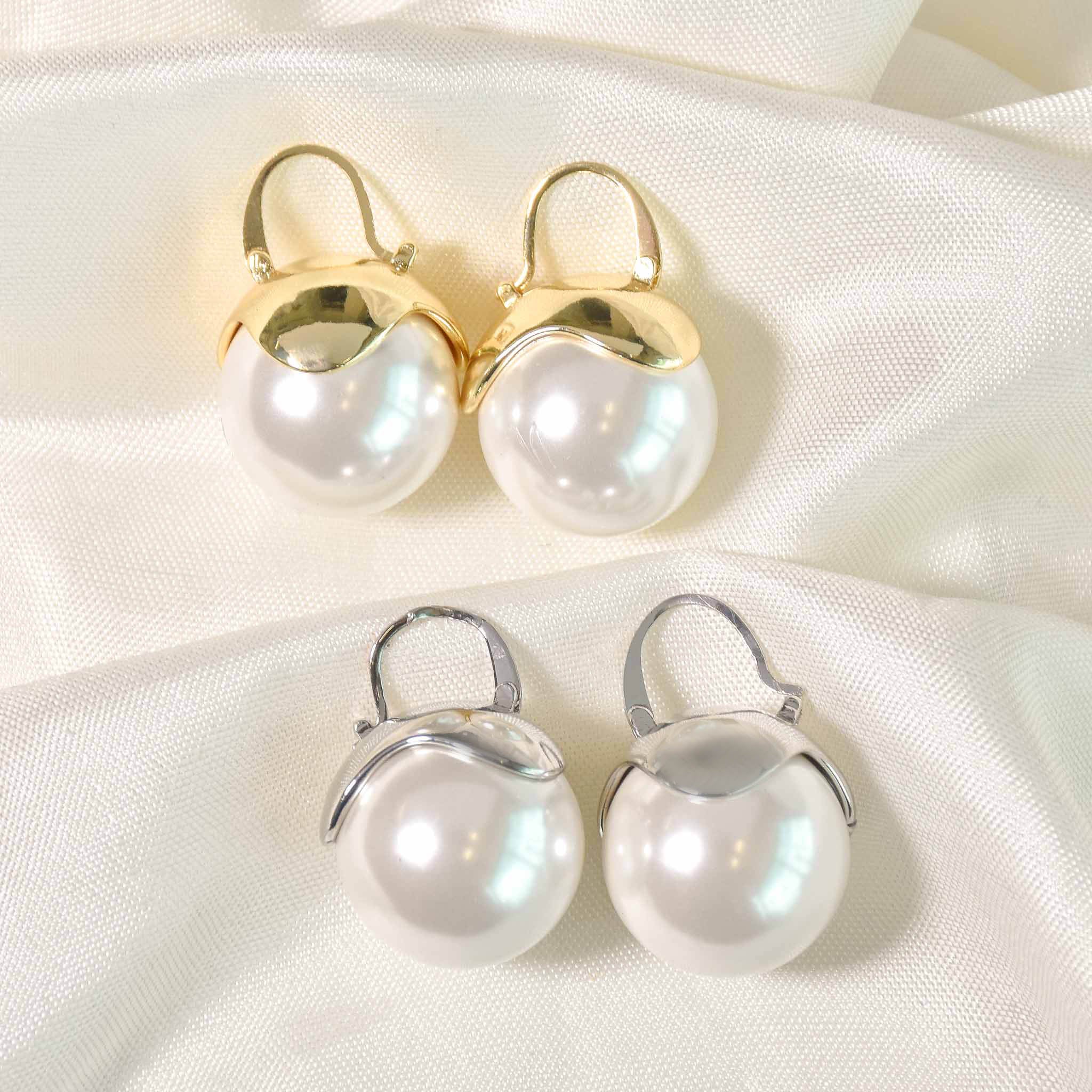Sea Pearl Drop Earring