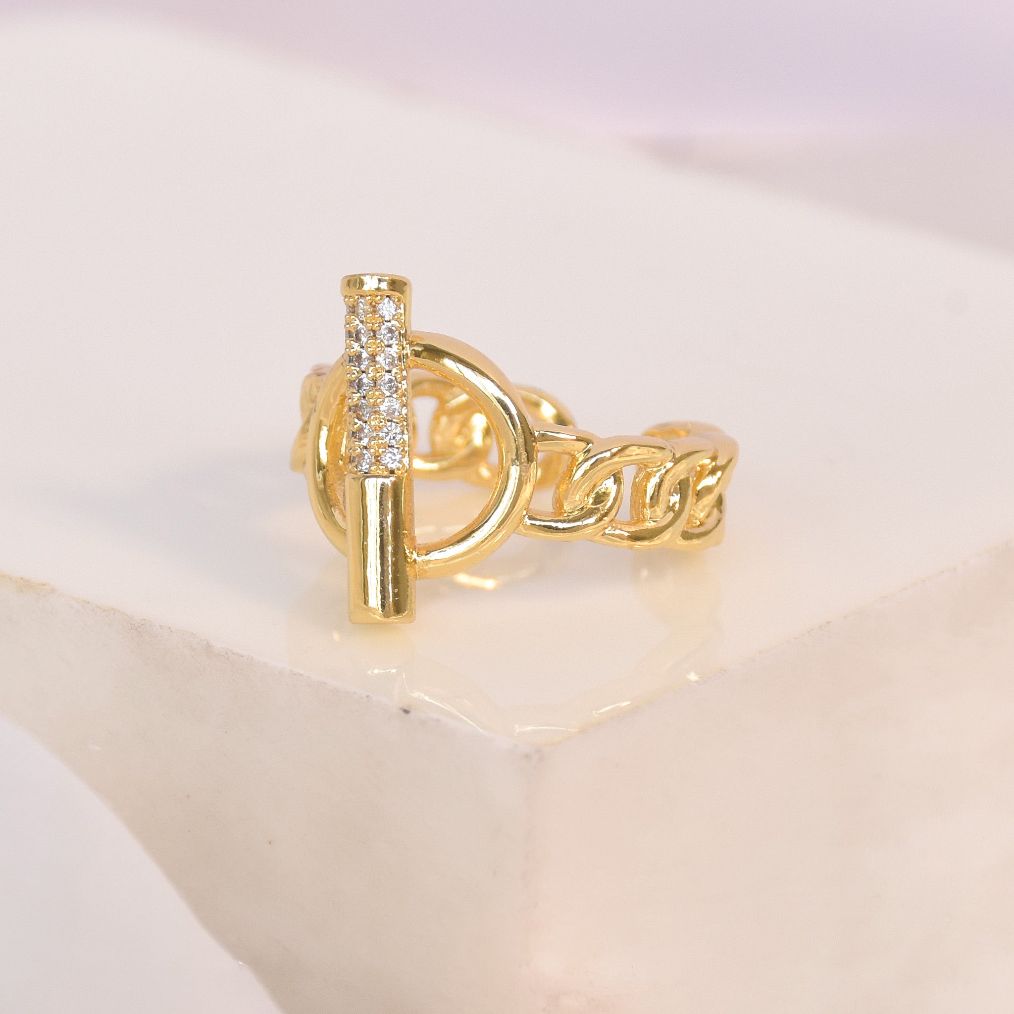 Doggle Clasp Ring
