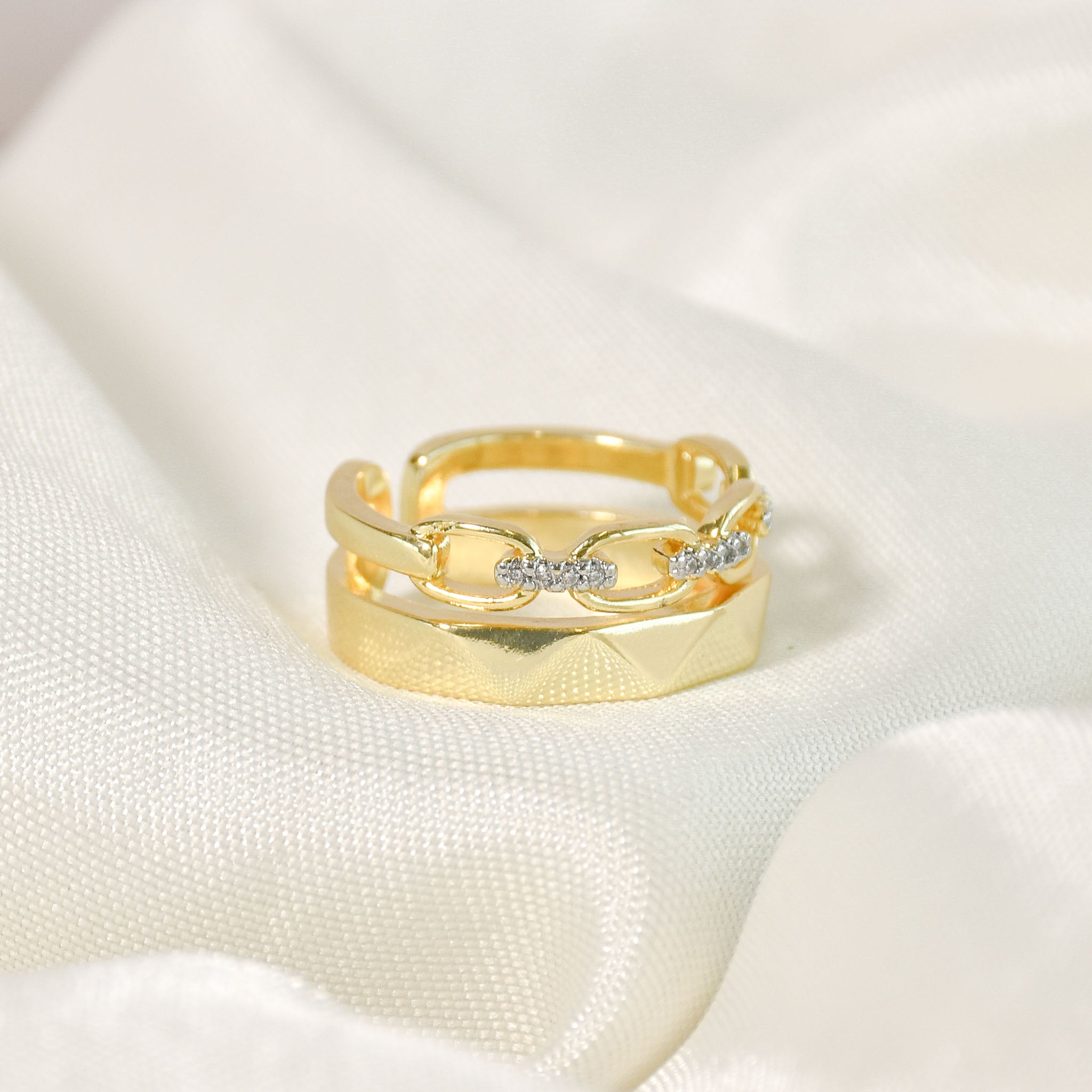 Dual Embrace Ring