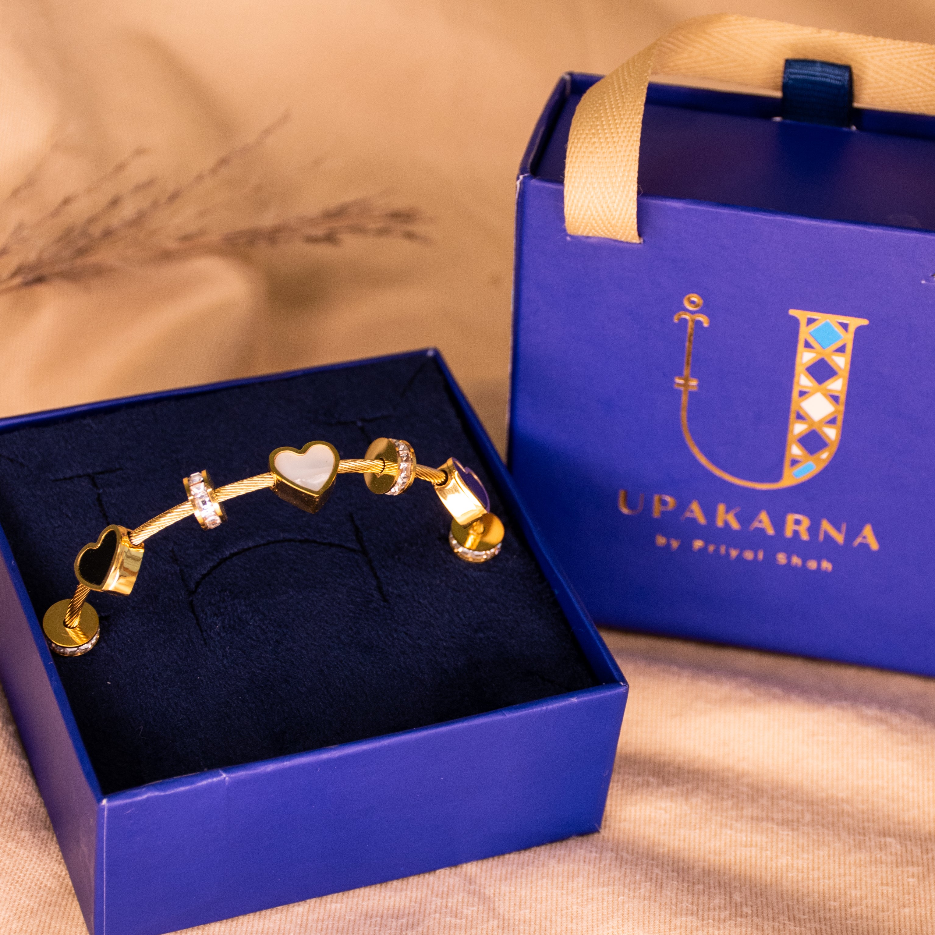 Classic Heart Bangle + Gift Box