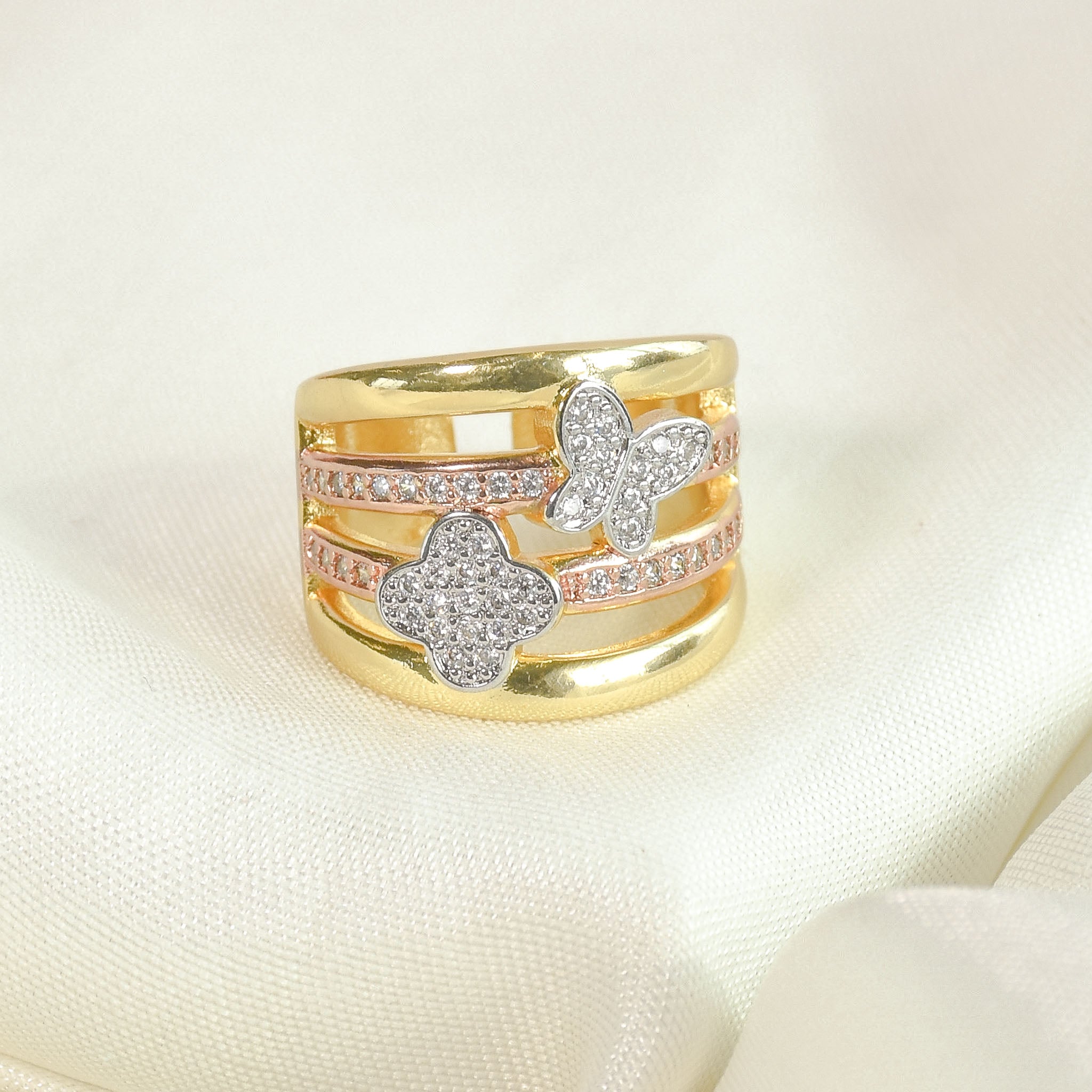 Clover & Butterfly Ring