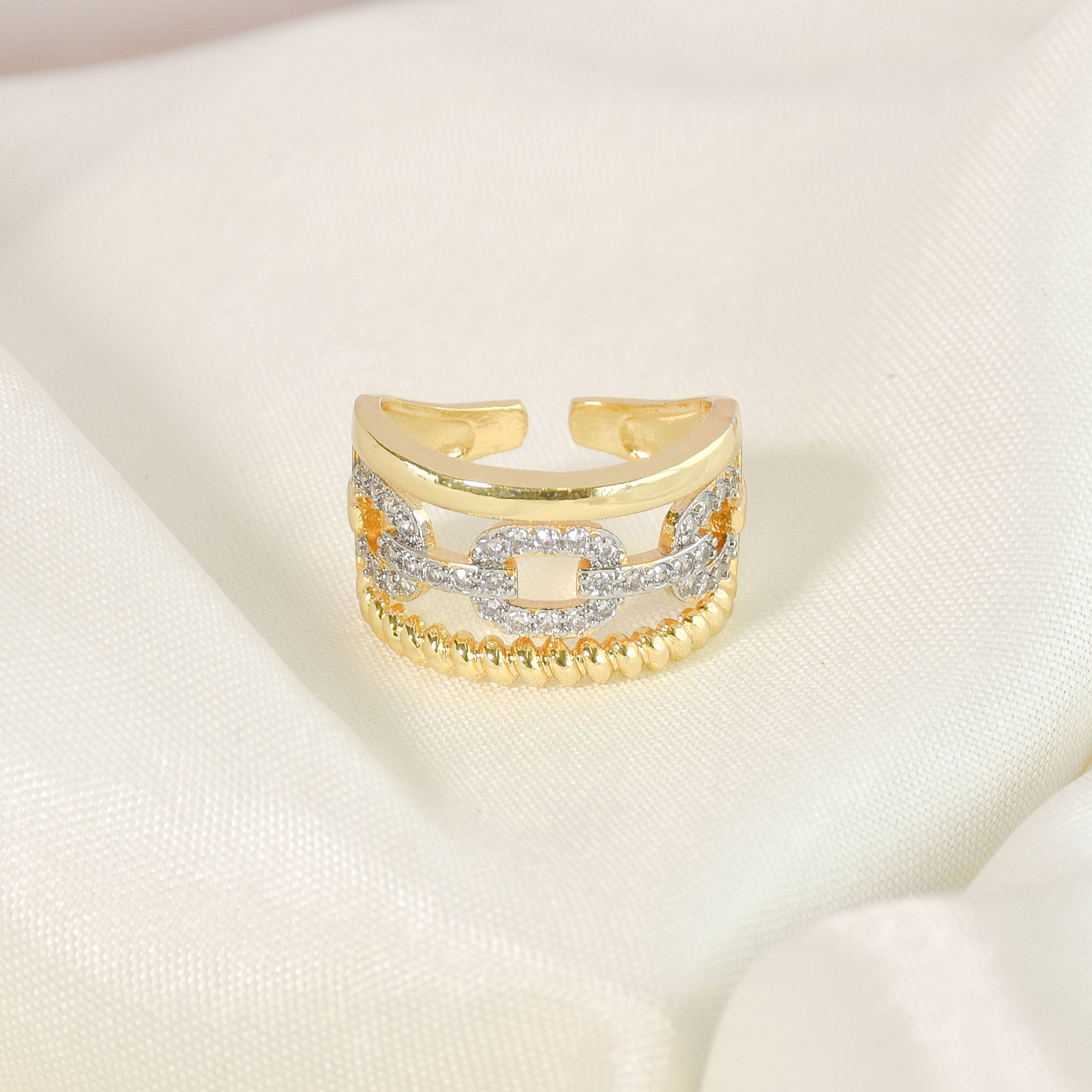 Chic Layered Link Ring