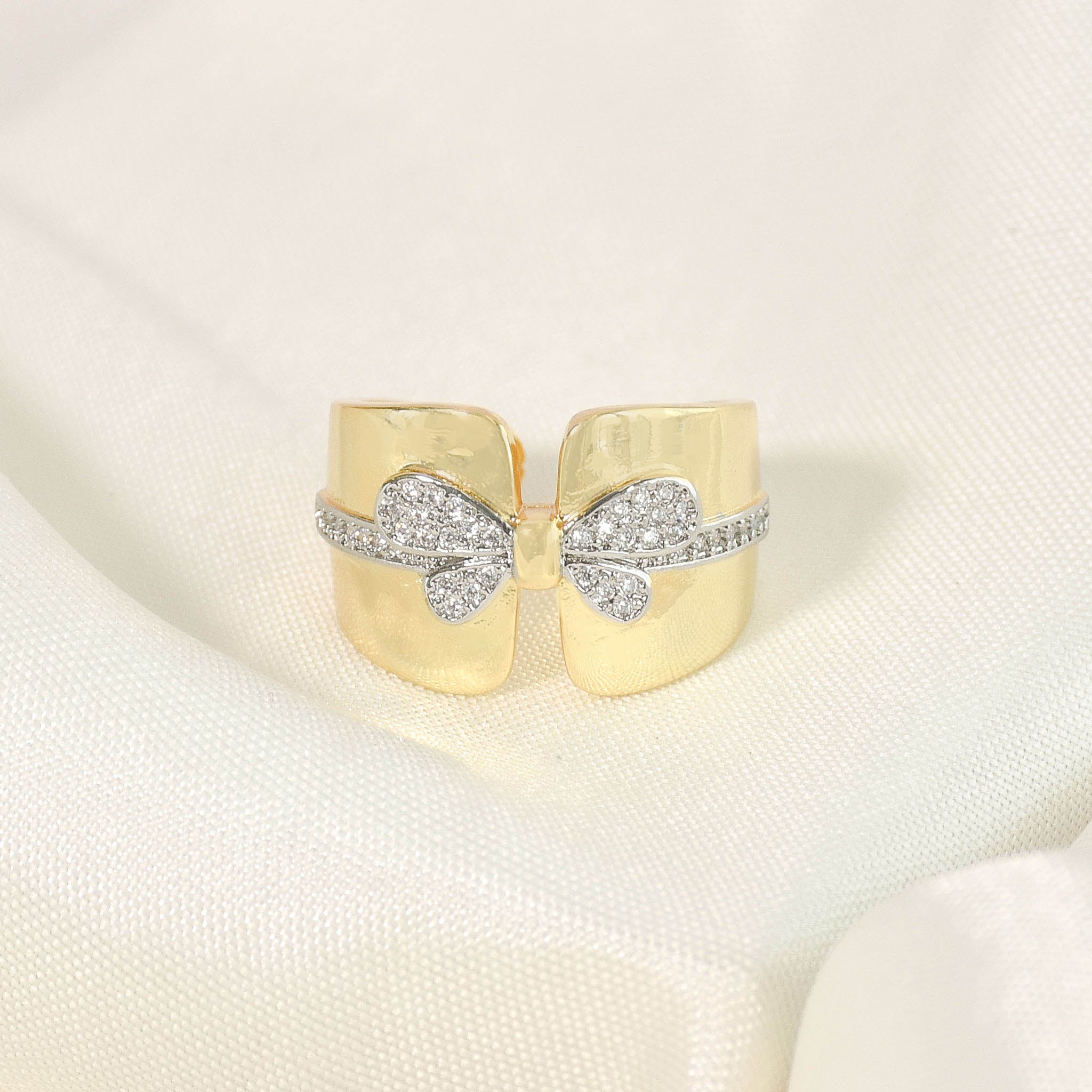 Shimmering Bow Ring