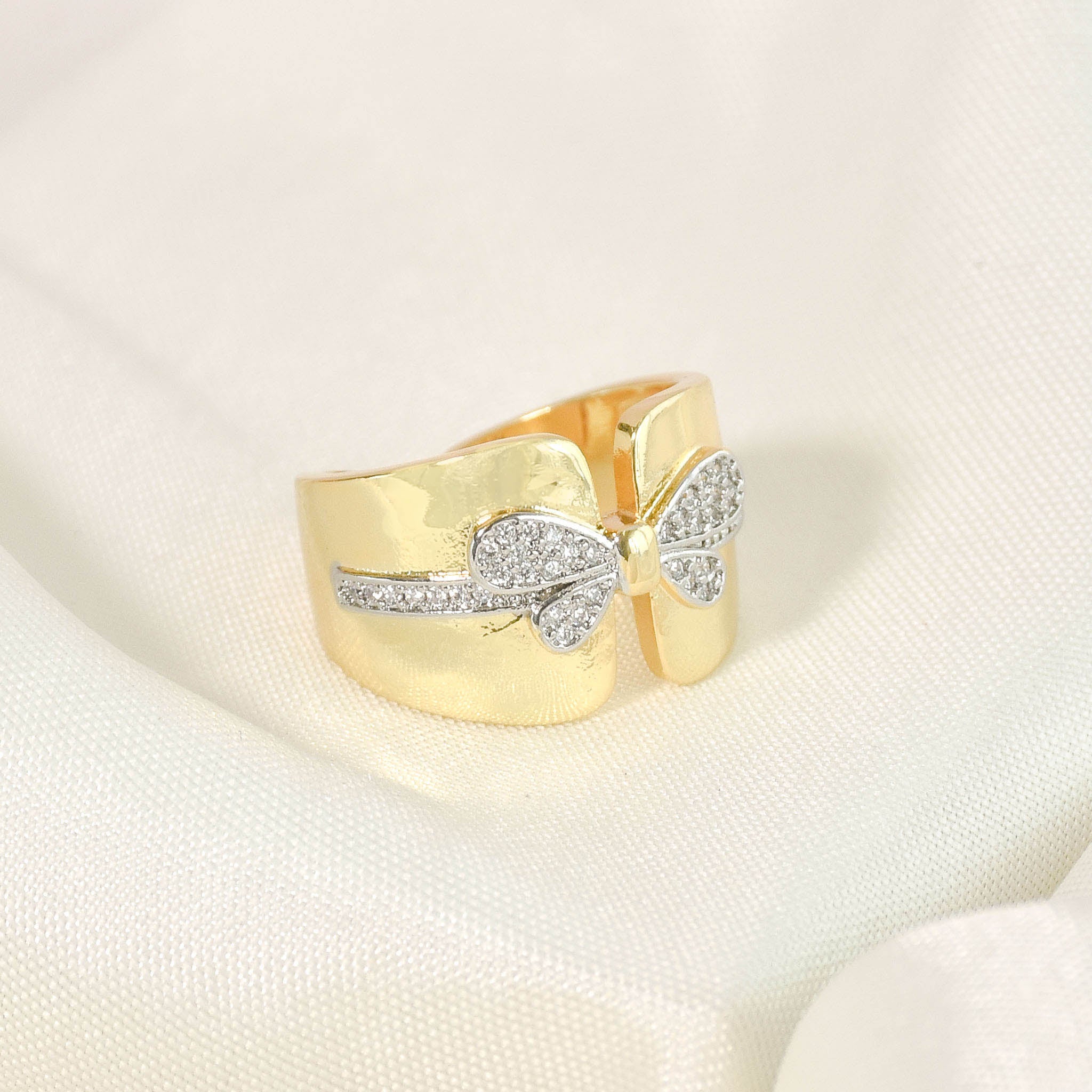 Shimmering Bow Ring