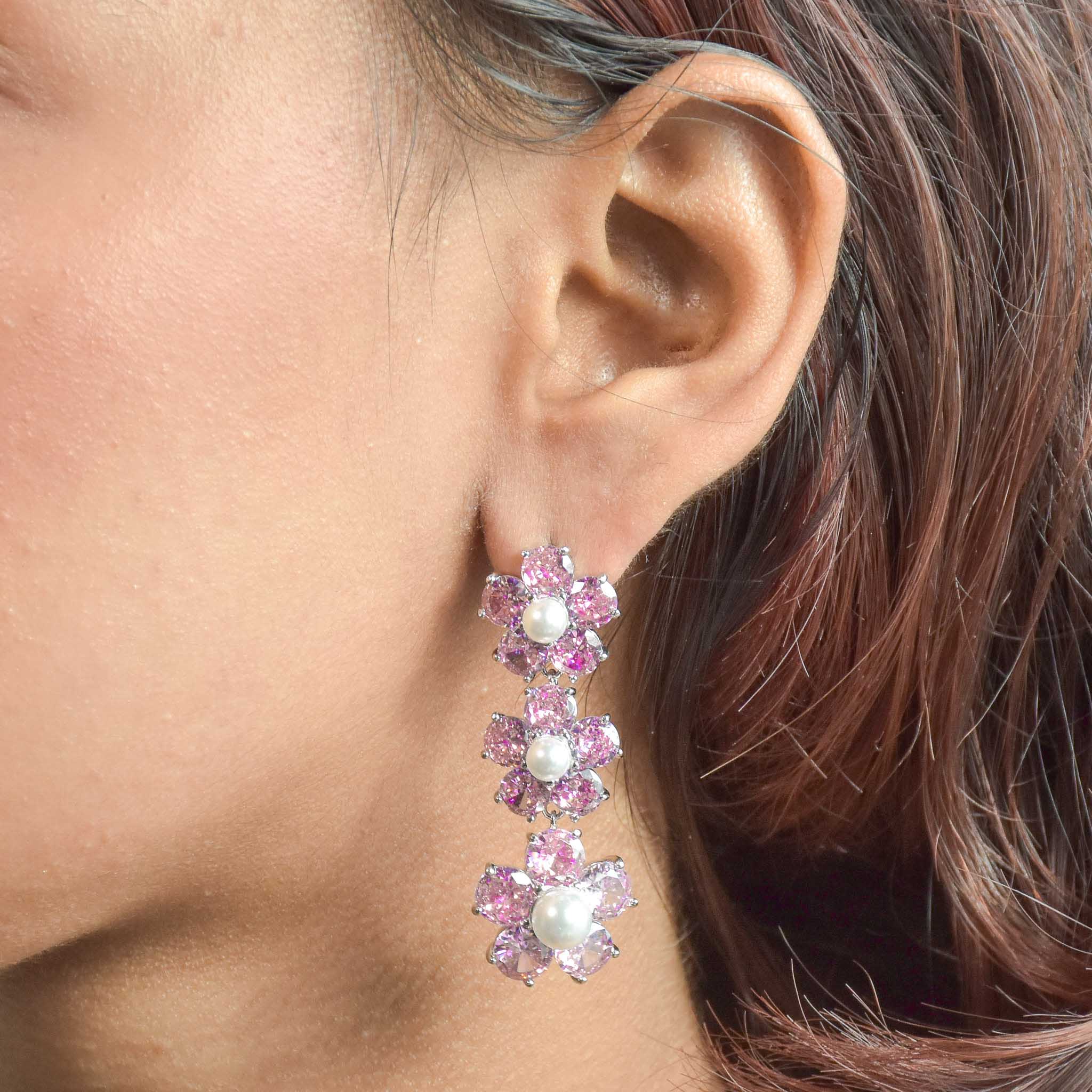 Daisy Drape Earrings