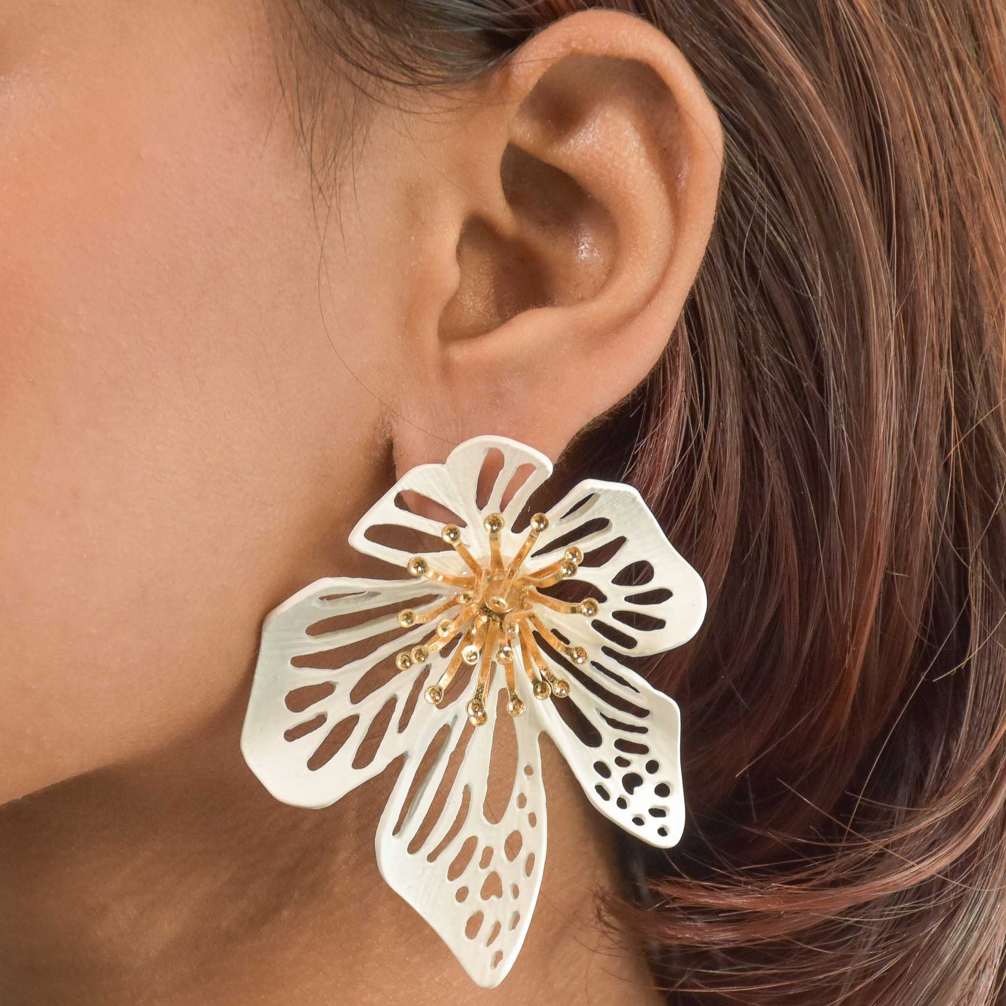 White Petal Bloom Earrings