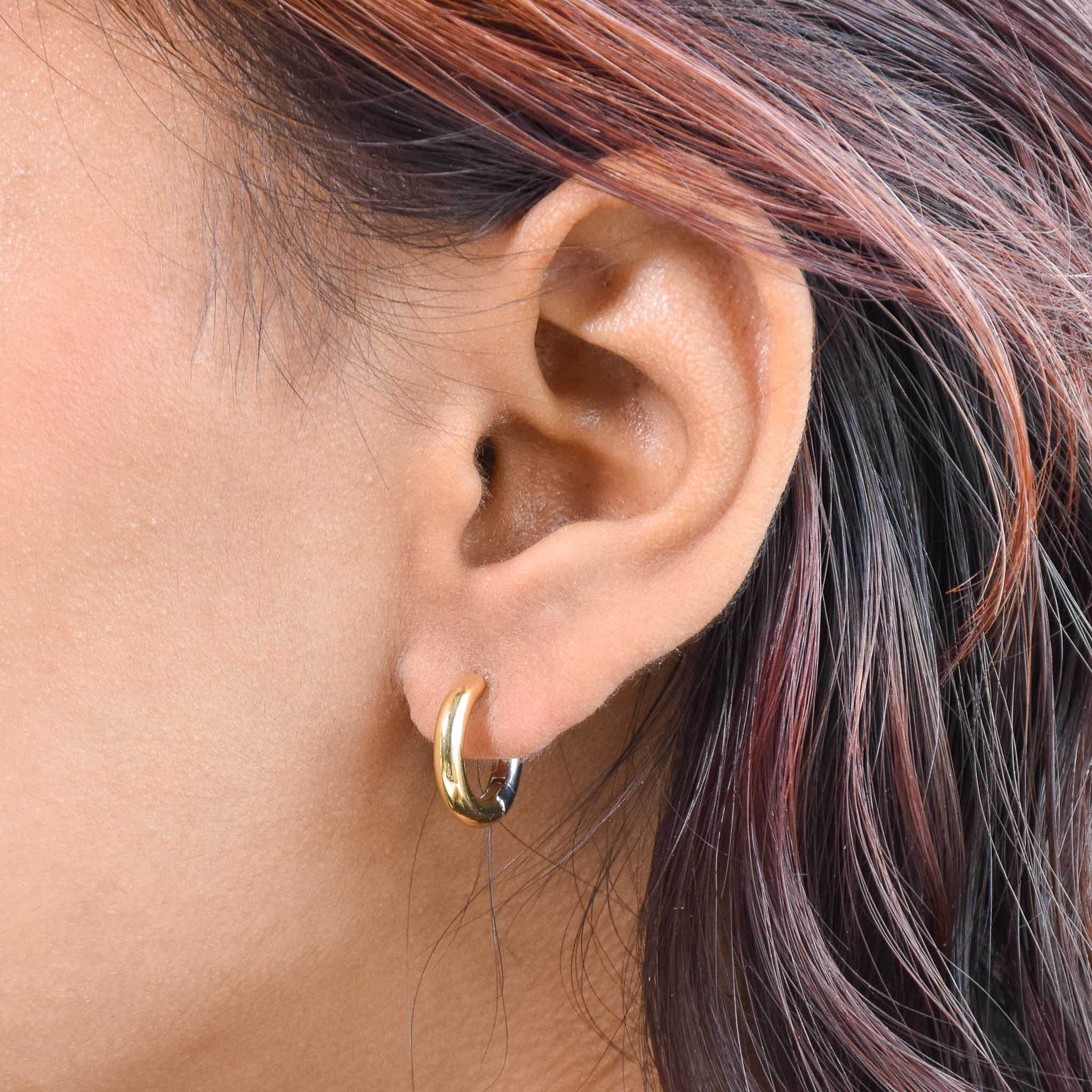 Metallic Glide Hoop Earring