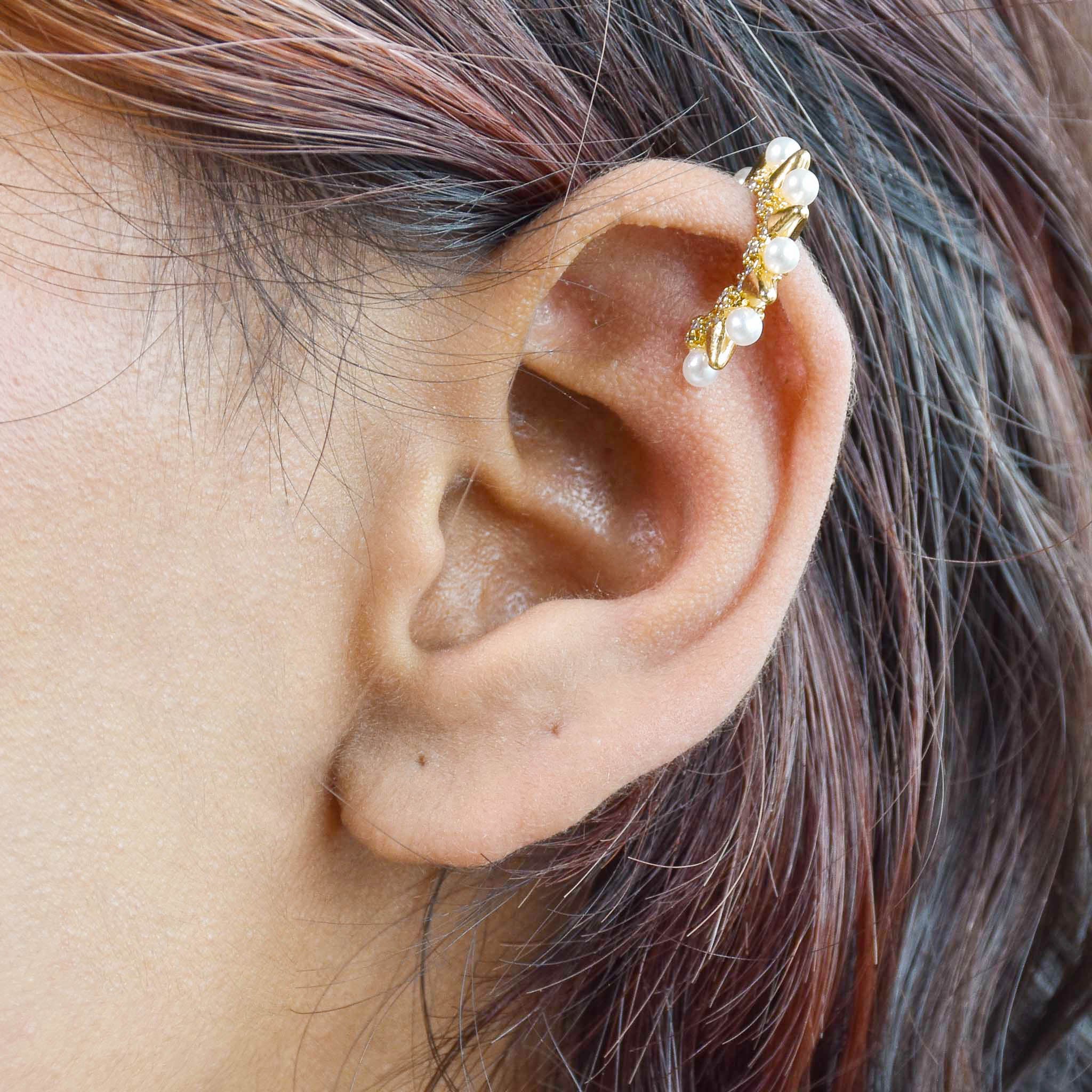 Crescent Pearl Ear Cuff