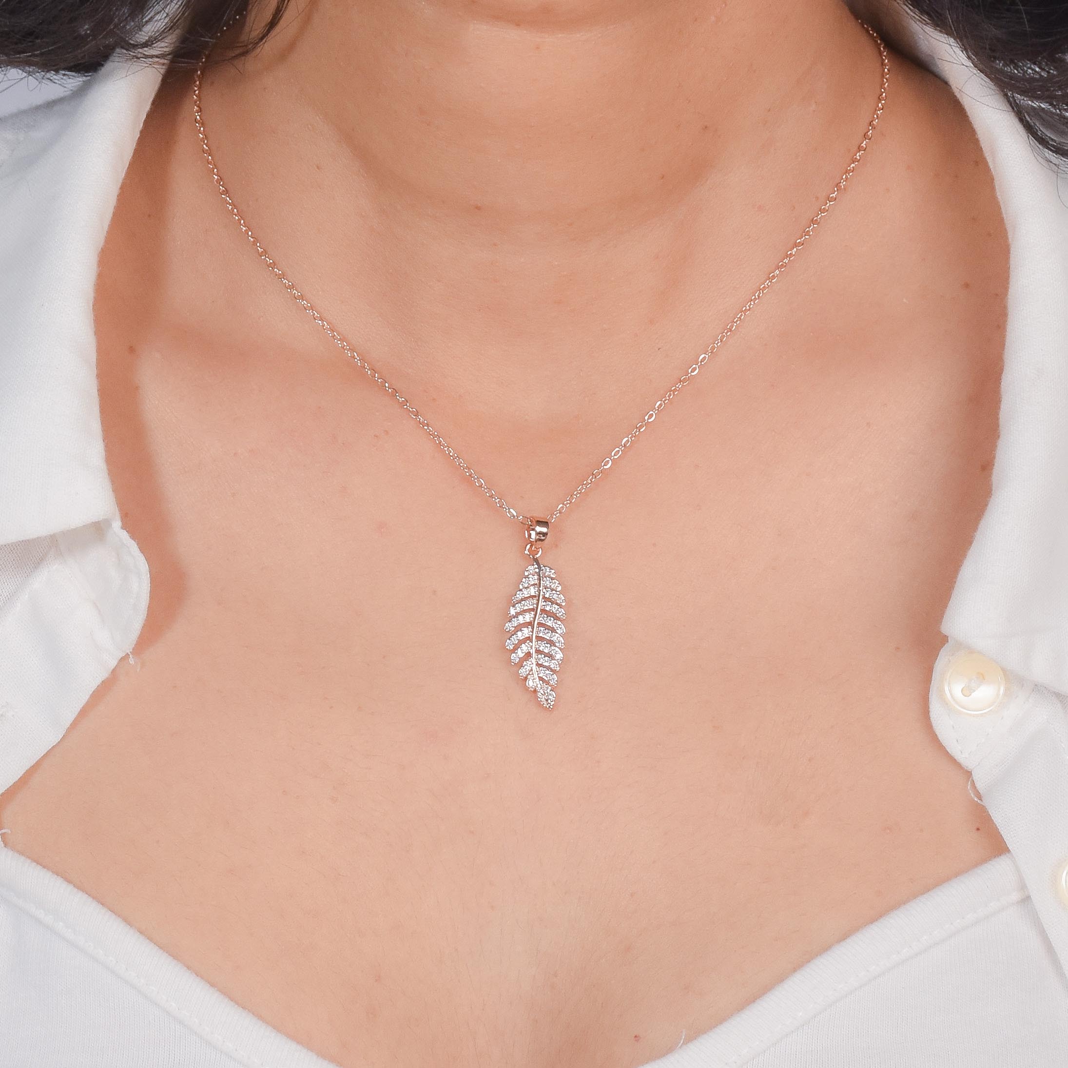 Feather Sparkling Necklace