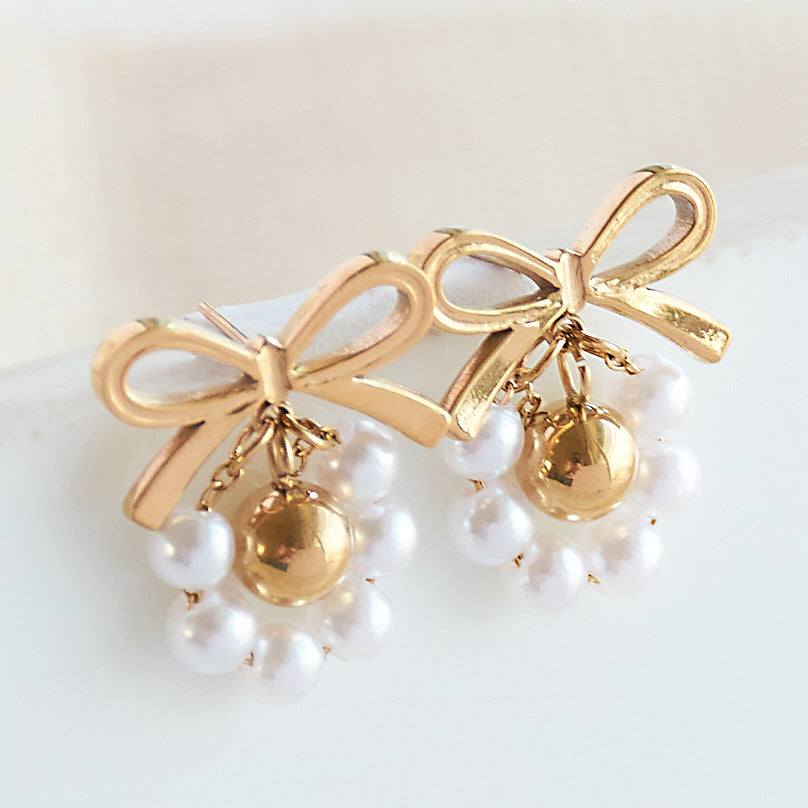 Pearl Bow Charm Necklace Gift Set