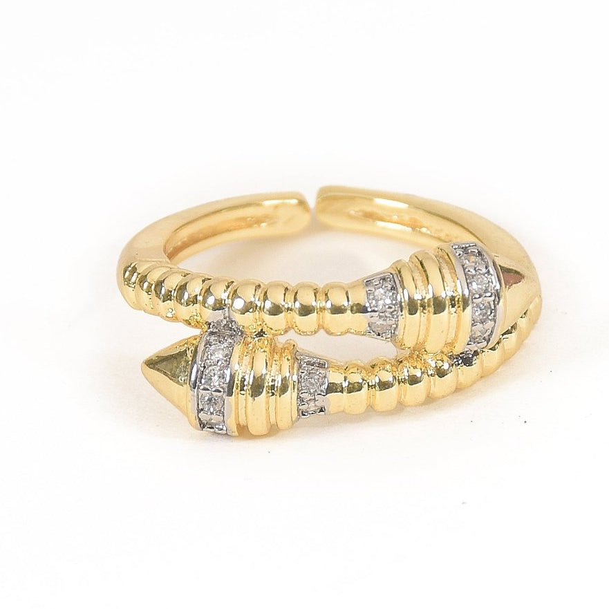 Luxurious golden multi-band ring with sparkling clover and butterfly motifs in an anti-tarnish finish. perfect for statement styling, elegant occasions, and everyday glamour.