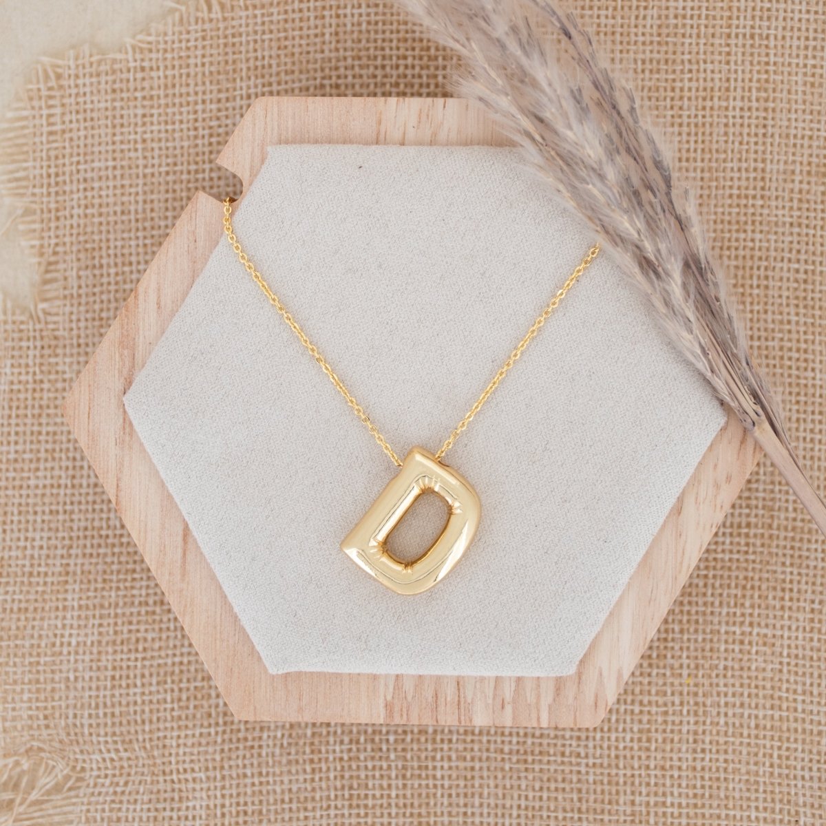 Balloon Initial Necklace - Upakarnaproduct_type