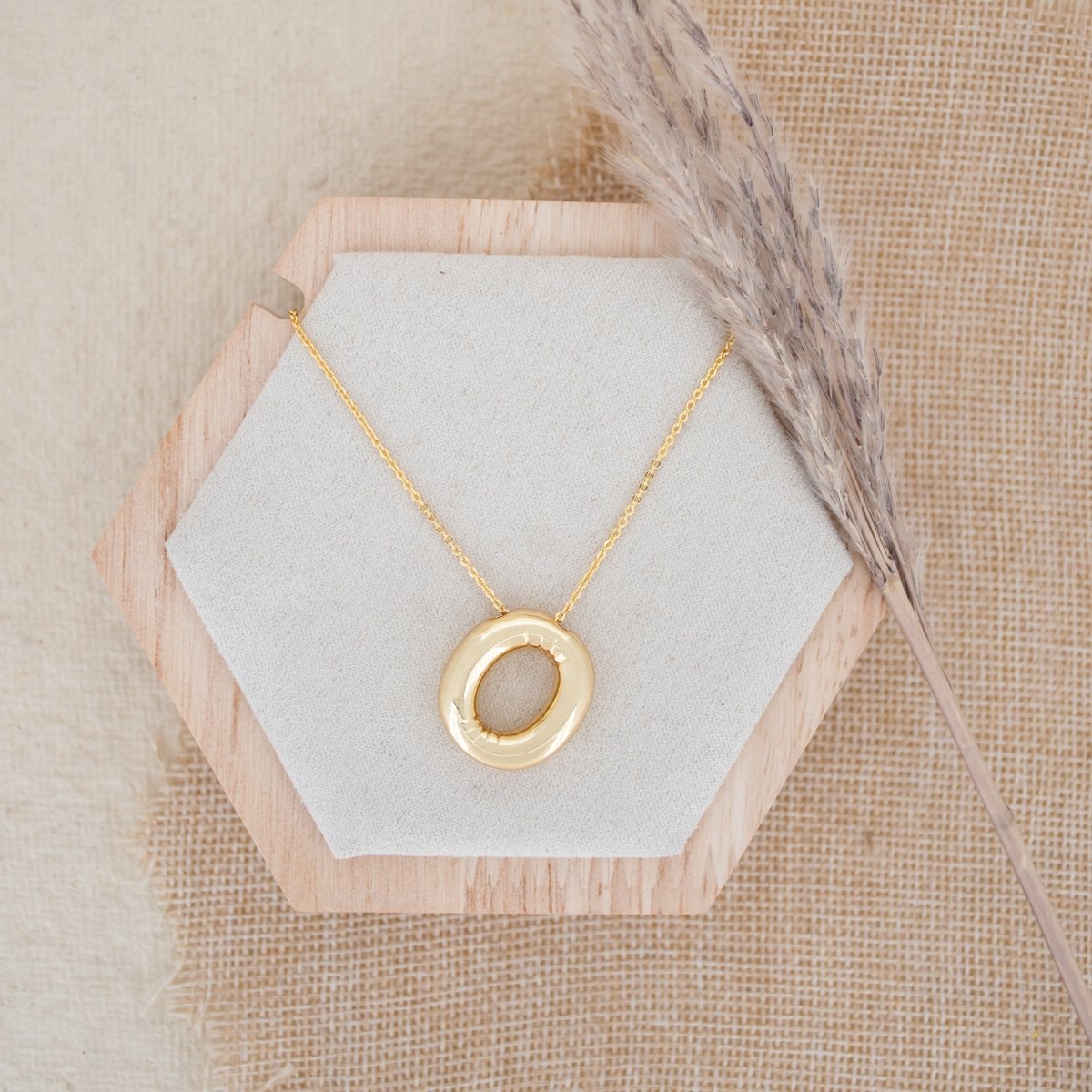 Balloon Initial Necklace - Upakarnaproduct_type