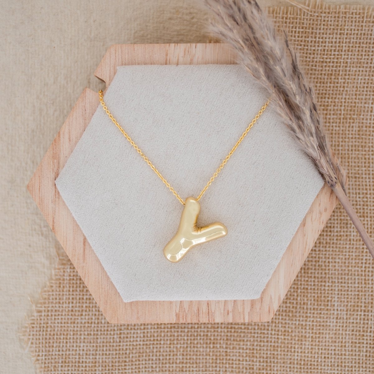 Balloon Initial Necklace - Upakarnaproduct_type