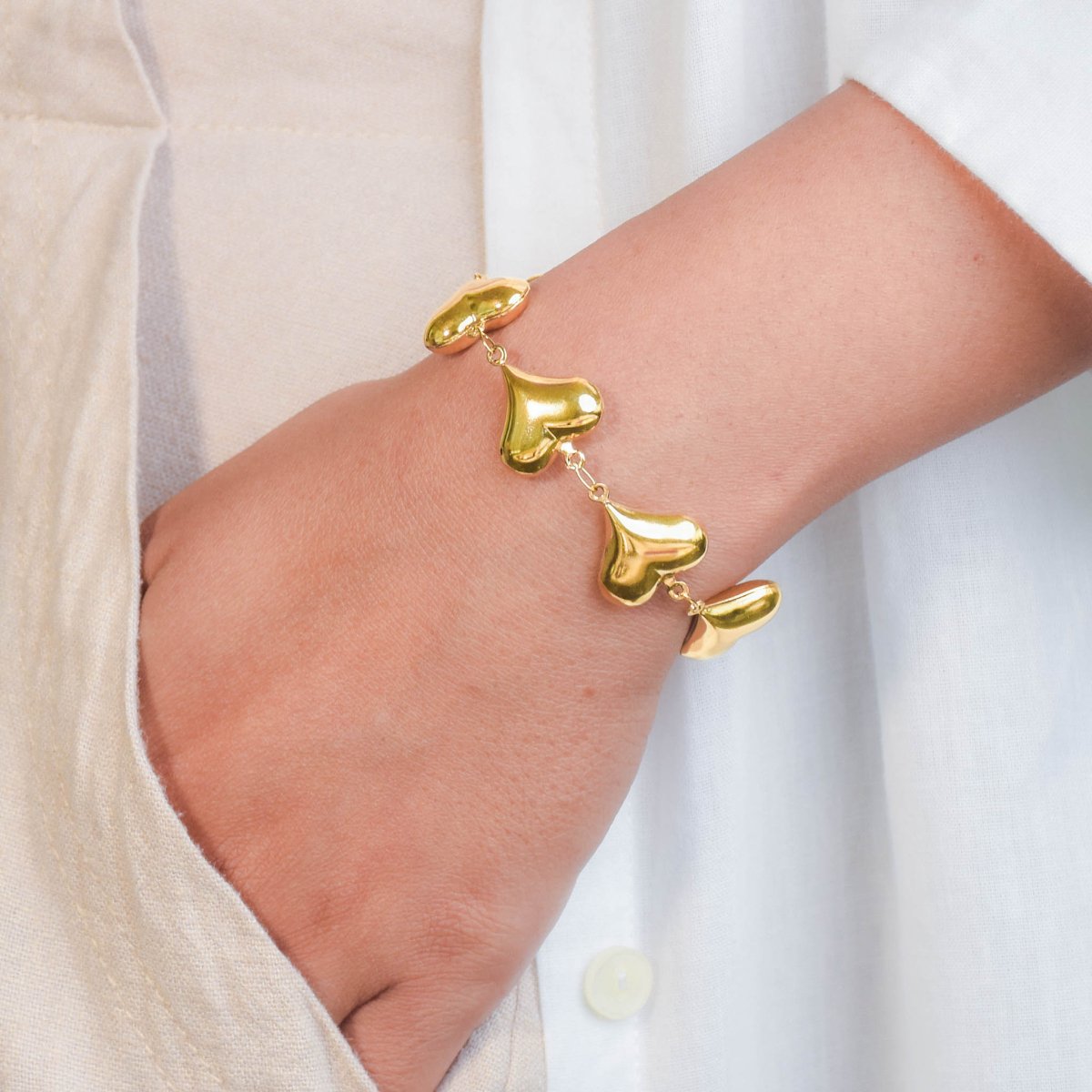 Bubble Heart Bracelet - Upakarnaproduct_type