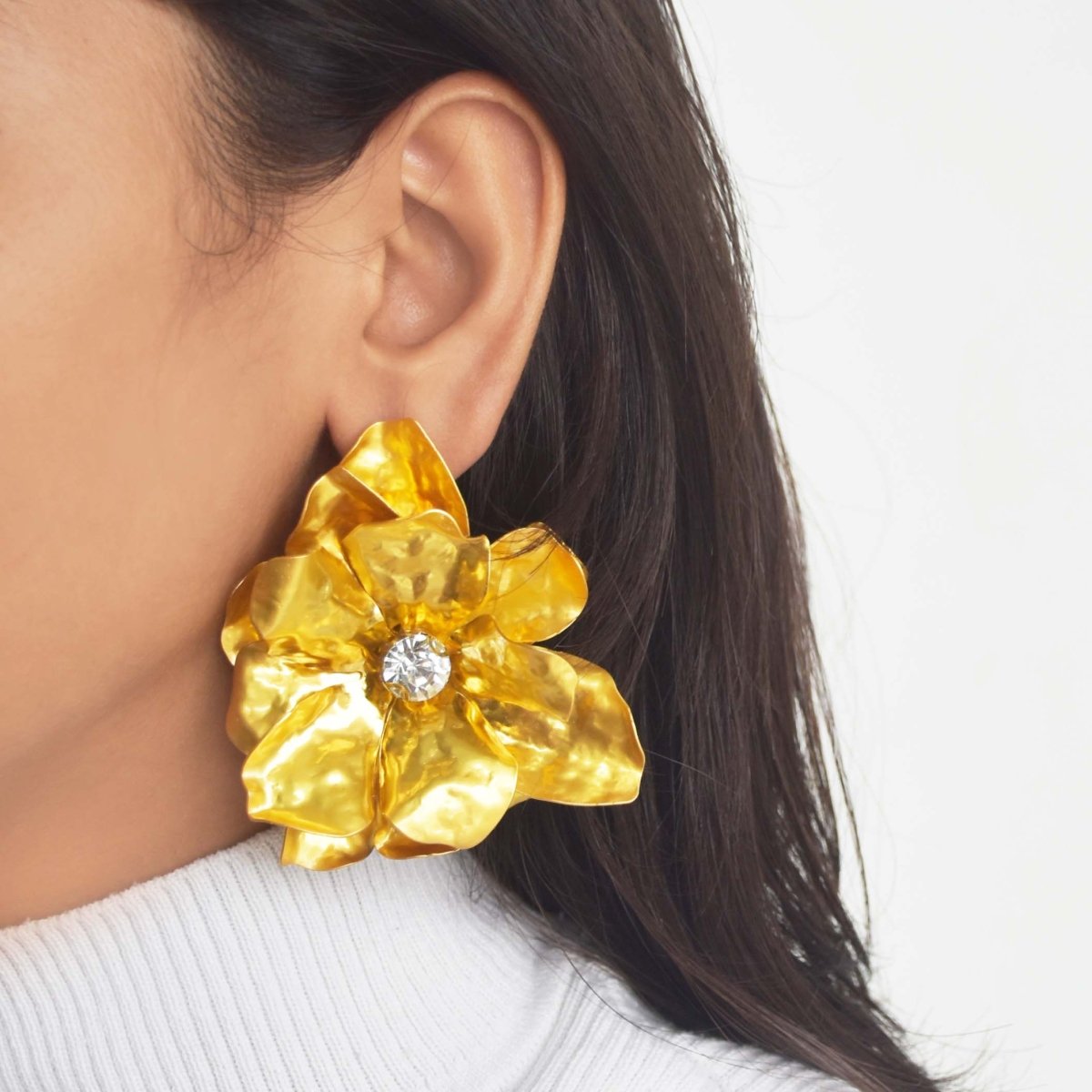 Chunky Metallic Flower Earring - Upakarnaproduct_type