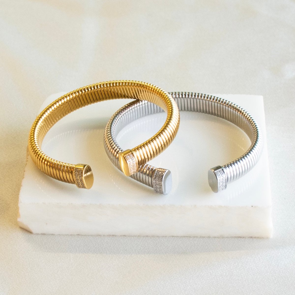 Chunky Stackable Bangle - Upakarnaproduct_type
