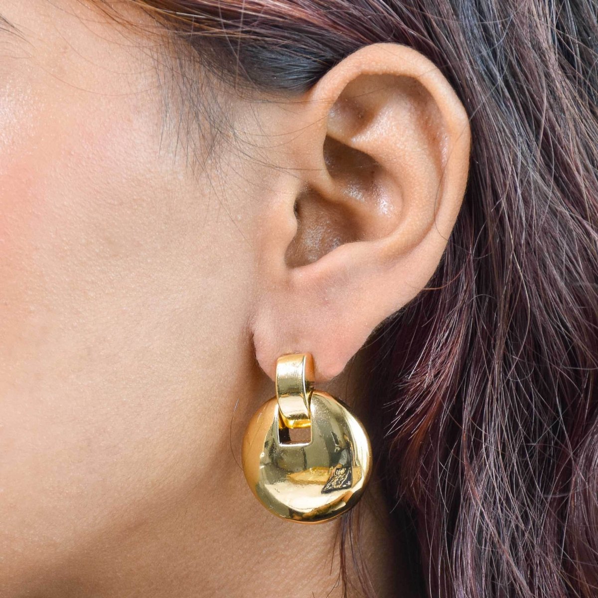 Classic Disc Earrings - Upakarnaproduct_type
