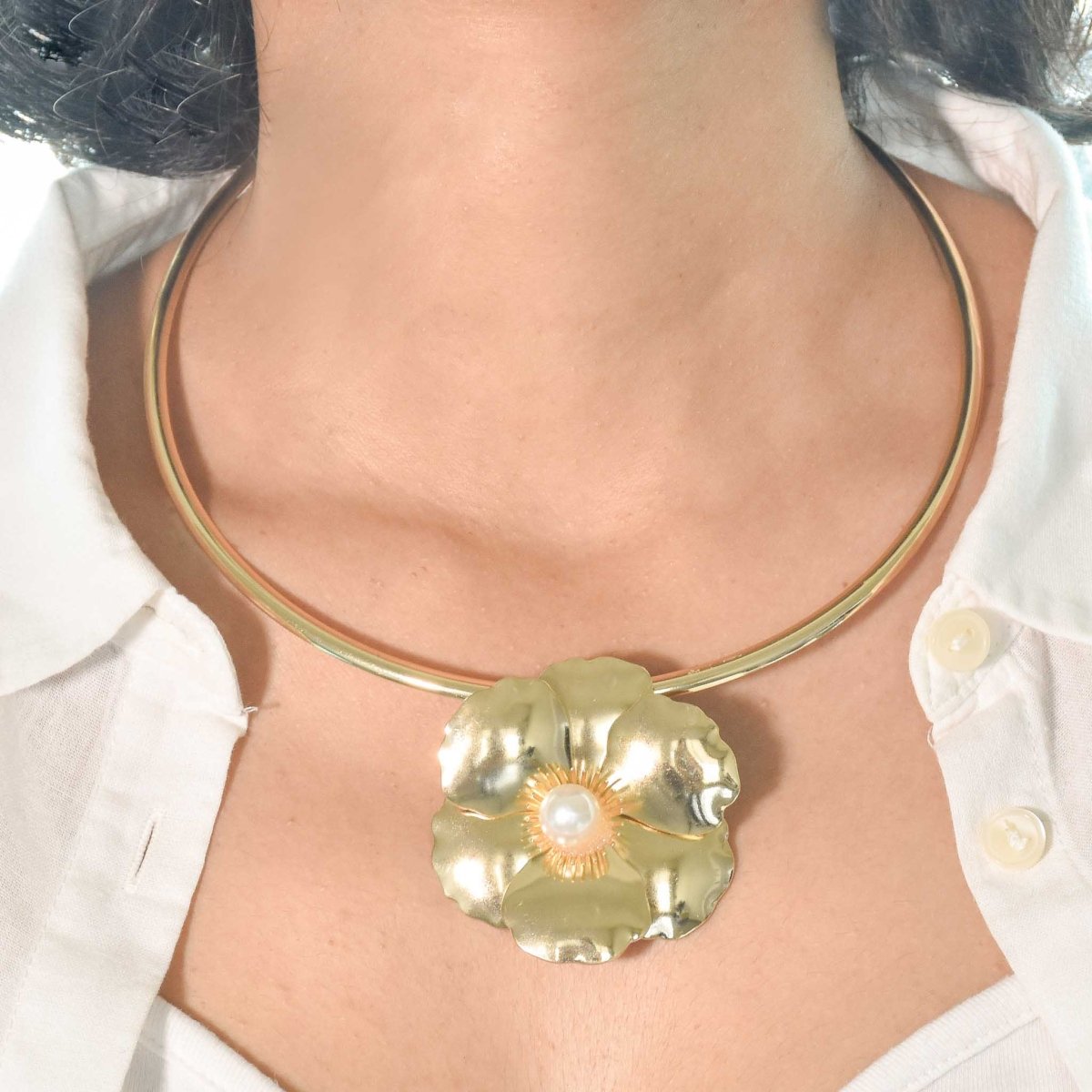 Classic Pearl Petals Necklace Set - Upakarnaproduct_type