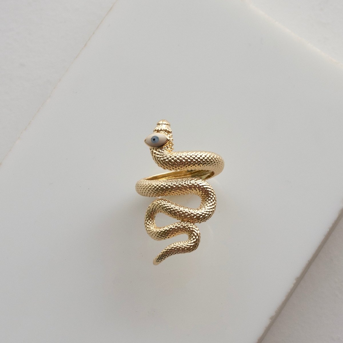 Cobra Crown Ring - Upakarnaproduct_type