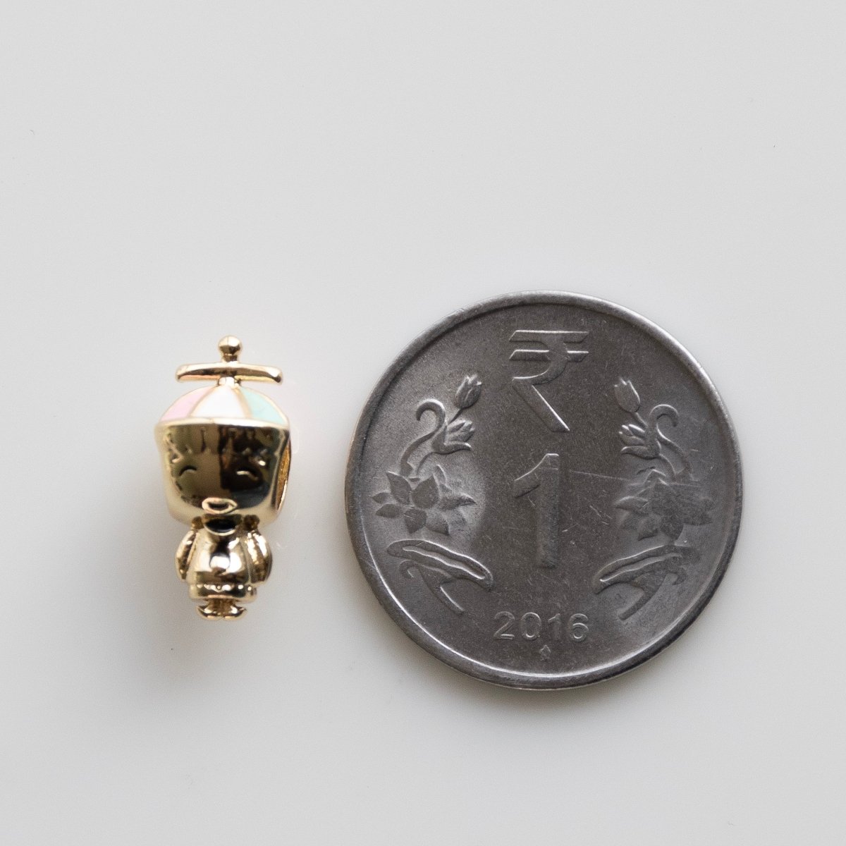 Cute Robot Charm Pendant - Upakarnaproduct_type