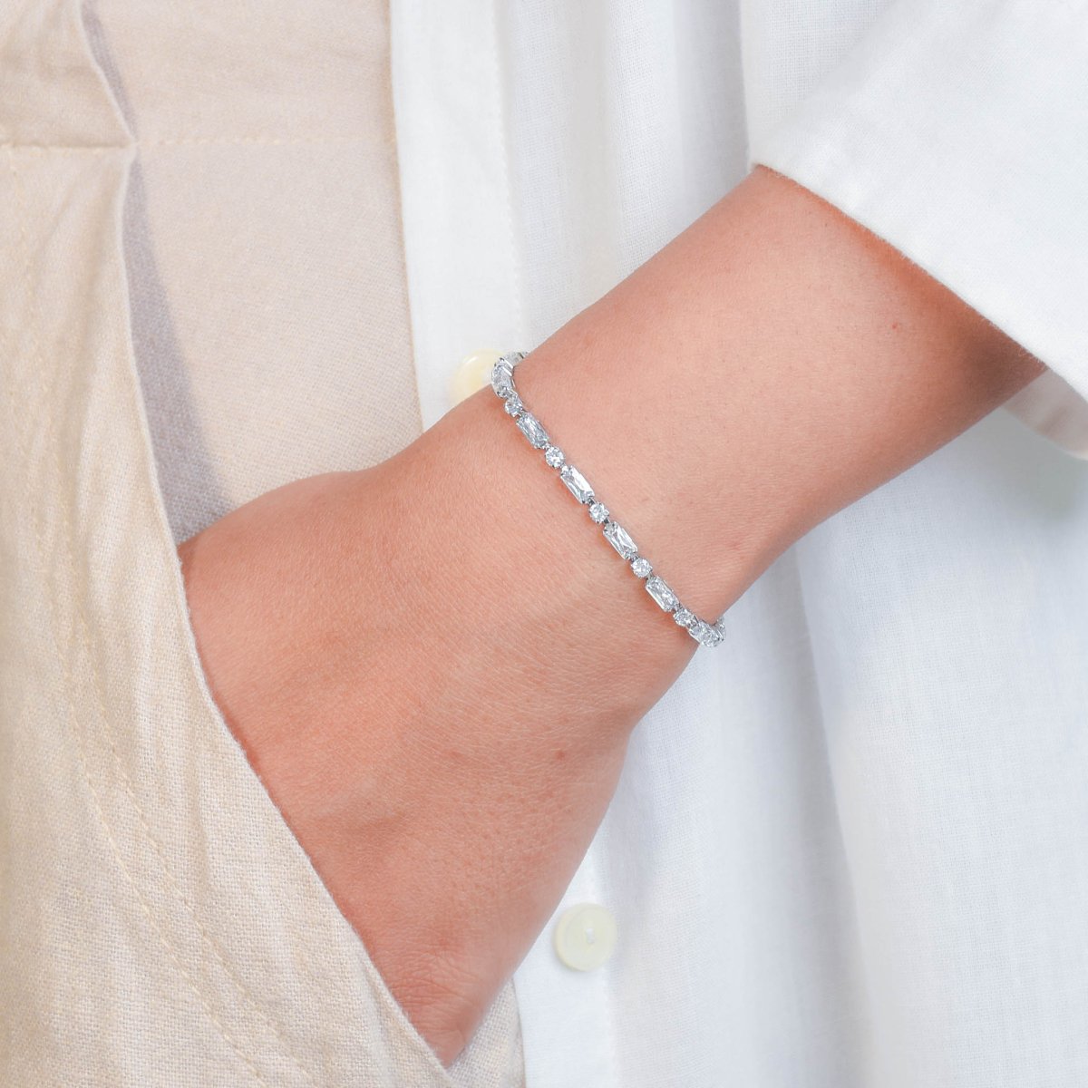 Diamond Tennis Cut Bracelet - Upakarnaproduct_type
