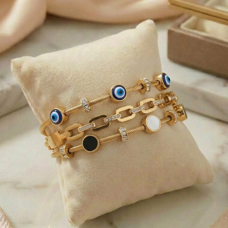 Divine Gold Gaze Stack - Upakarnaproduct_type