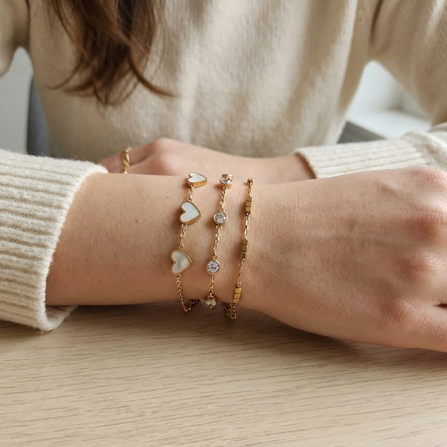 Heart Bliss Bracelet Stack - Upakarnaproduct_type
