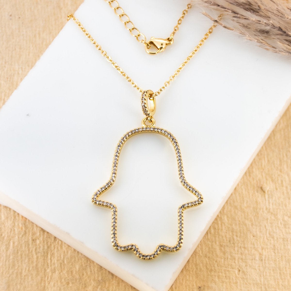 Jumbo Hamsa Necklace - Upakarnaproduct_type