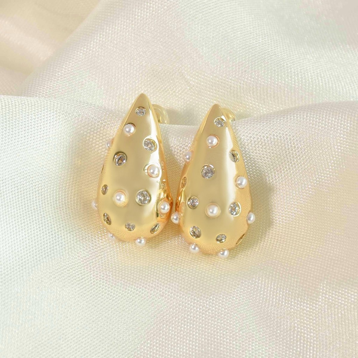 Luminous Tear Drop Earrings - Upakarnaproduct_type
