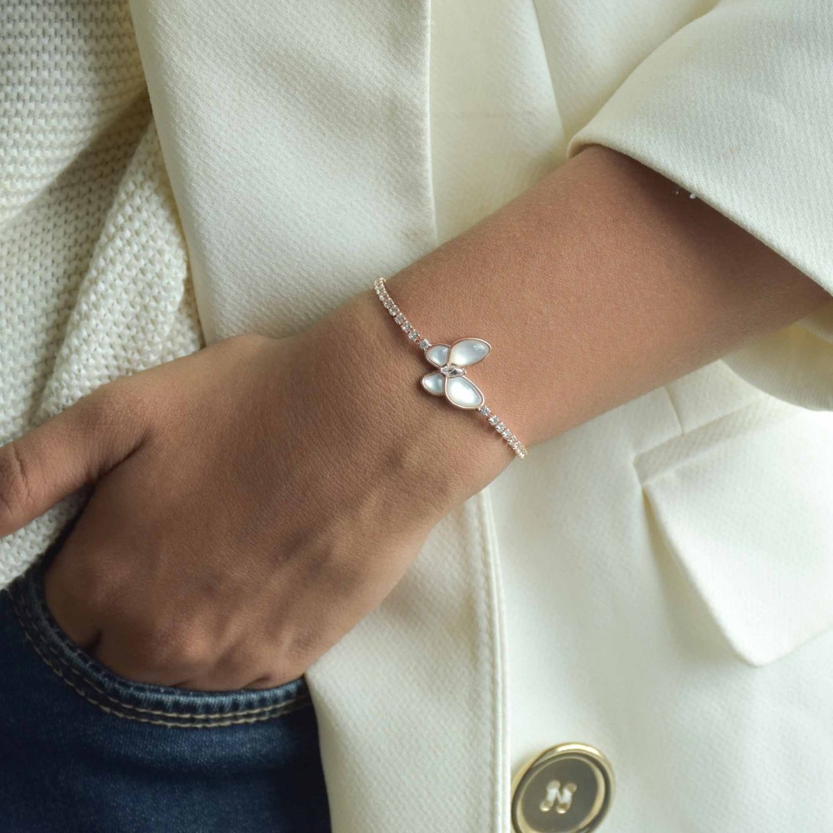 Mother of Pearl Butterfly Bracelet - Upakarnaproduct_type