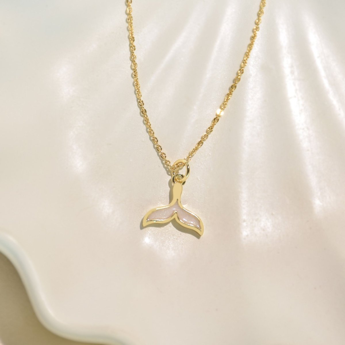 Ocean Fin Necklace - Upakarnaproduct_type