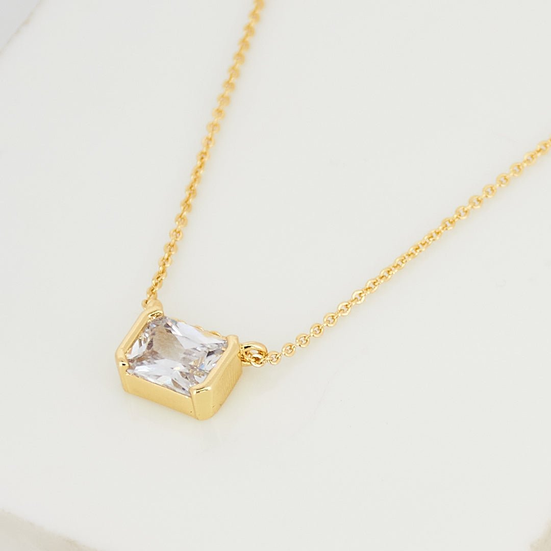 Rectangular Diamond Necklace - Upakarnaproduct_type