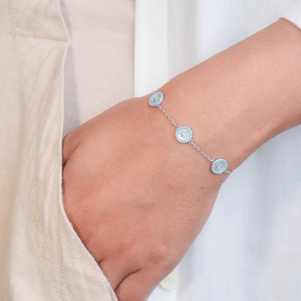 Serene Sparkle Bracelet Stack - Upakarnaproduct_type