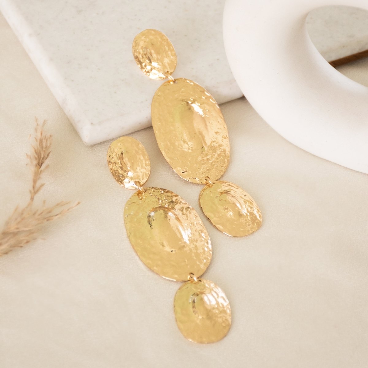 Spiral Groovy Oval Statement Earrings - Upakarnaproduct_type