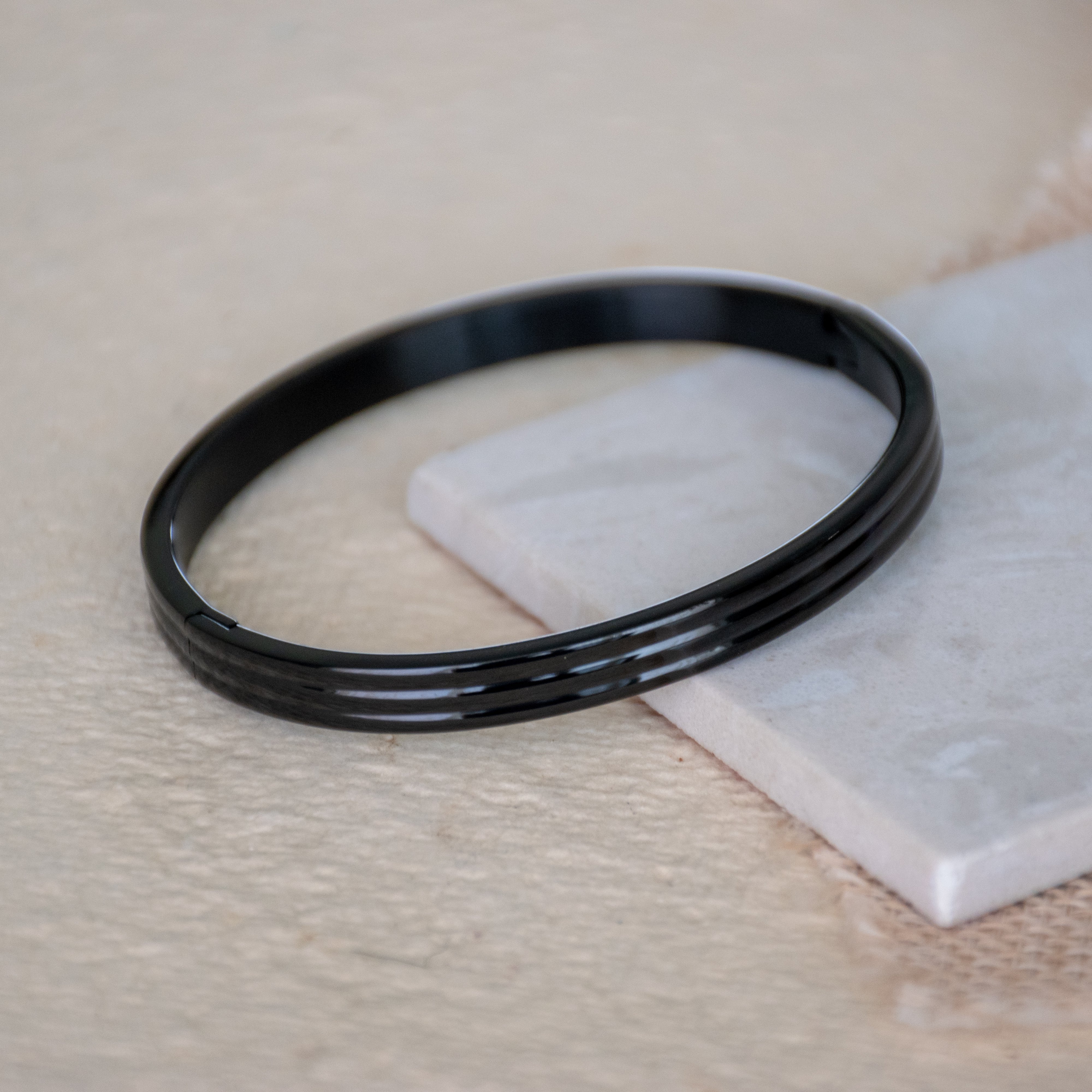 Classic Minimal Men Kada