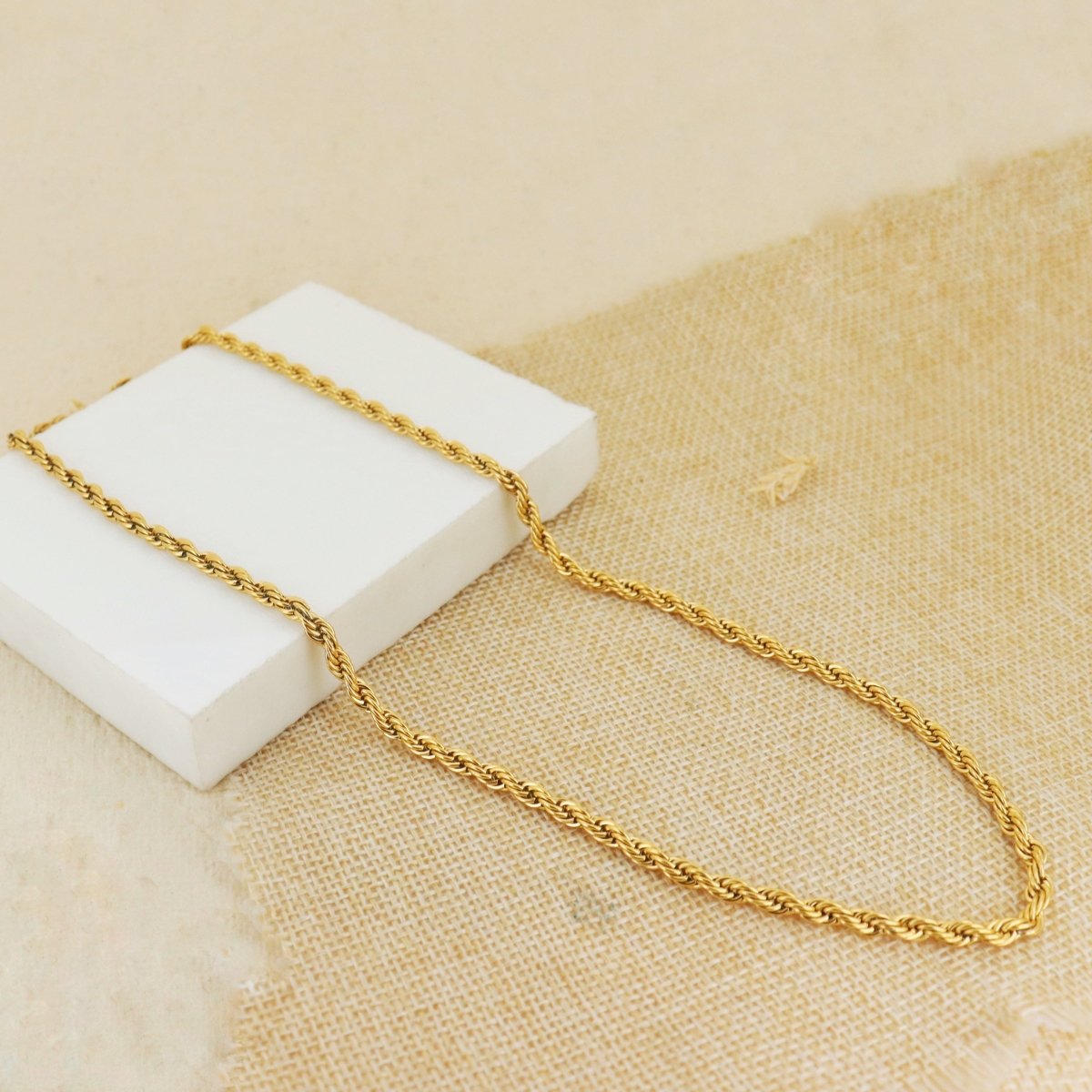 Golden Knot Men Necklace - Upakarnaproduct_type