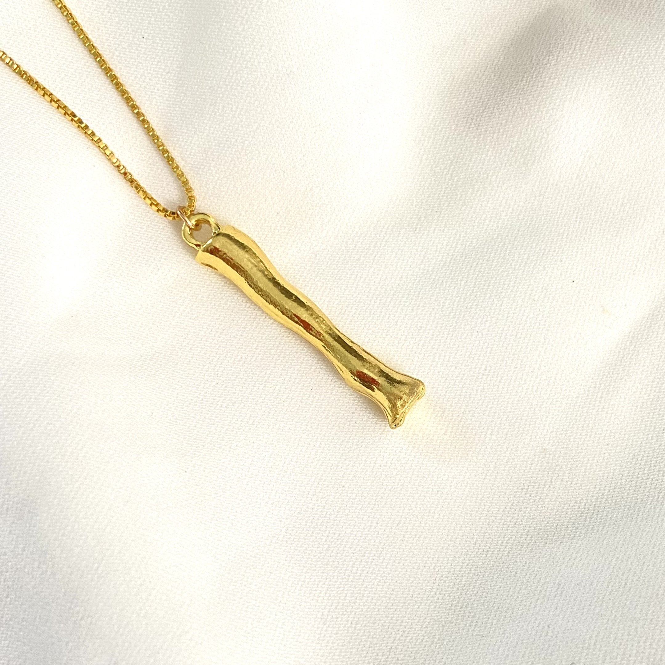 Initial Necklaces - Upakarna Initial Necklaces I A D golden 11