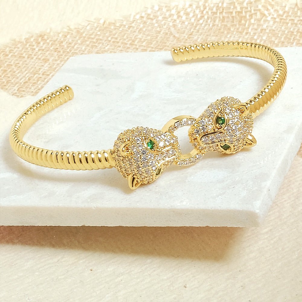 Tiger Loop Cuff Bangle - Upakarnaproduct_type