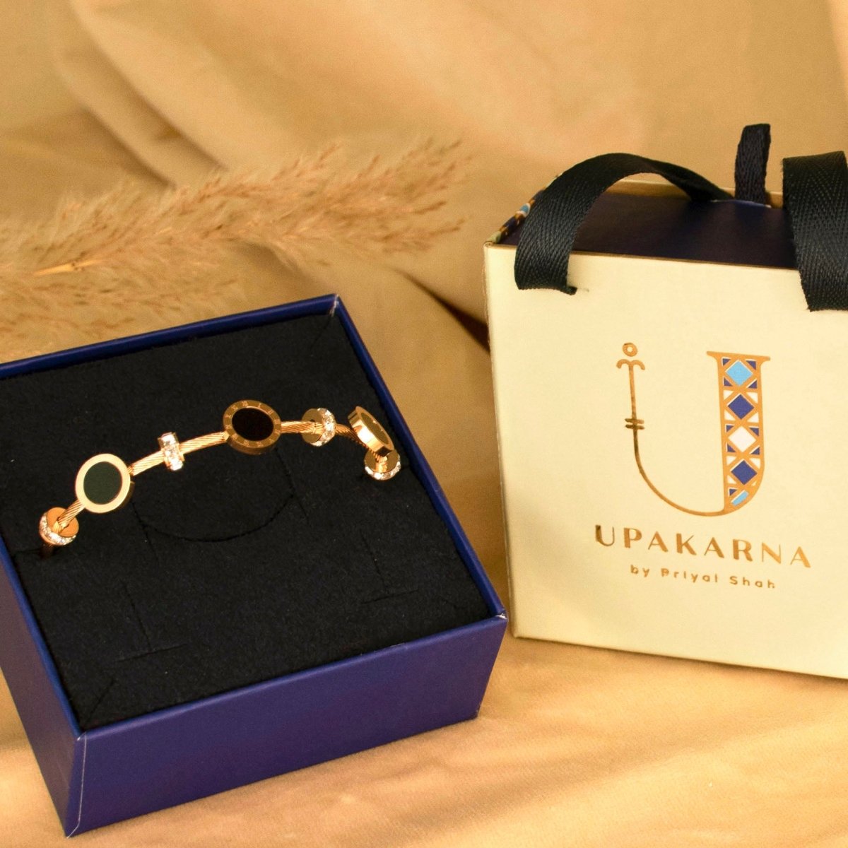 Elegant rosegold black pearl bangle with an anti-tarnish finish and magnetic lock design, perfect for everyday elegance, thoughtful gifting, and chic casual styling.
