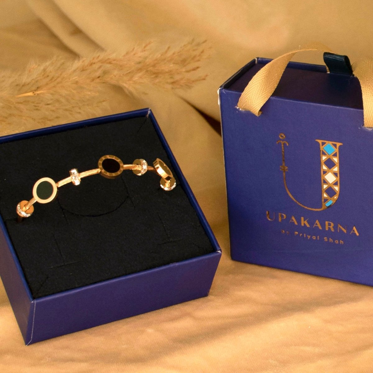 Elegant rosegold black pearl bangle with an anti-tarnish finish and magnetic lock design, perfect for everyday elegance, thoughtful gifting, and chic casual styling.