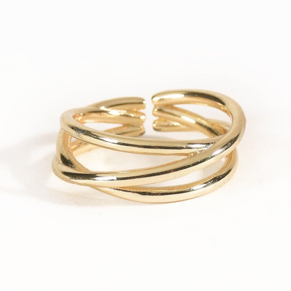 Elegant golden entwine ring with a sculptural layered design and adjustable anti-tarnish finish, perfect for modern styling, everyday elegance, and thoughtful gifting.
