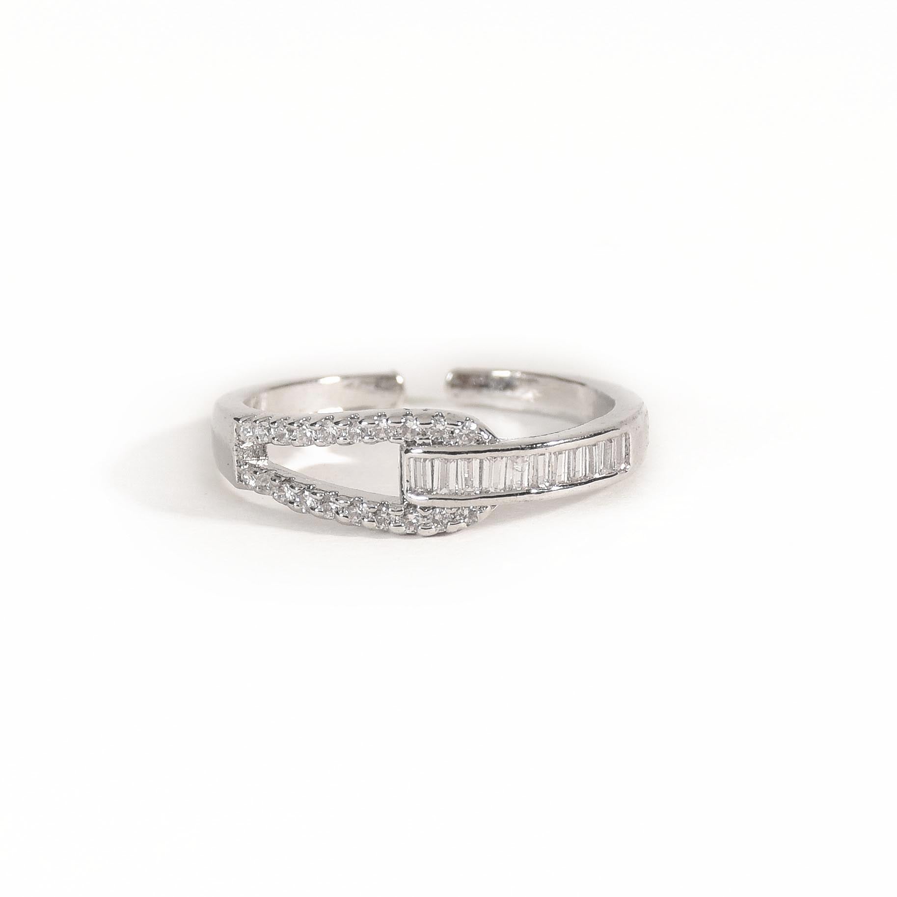 Baguette Interlocked Ring