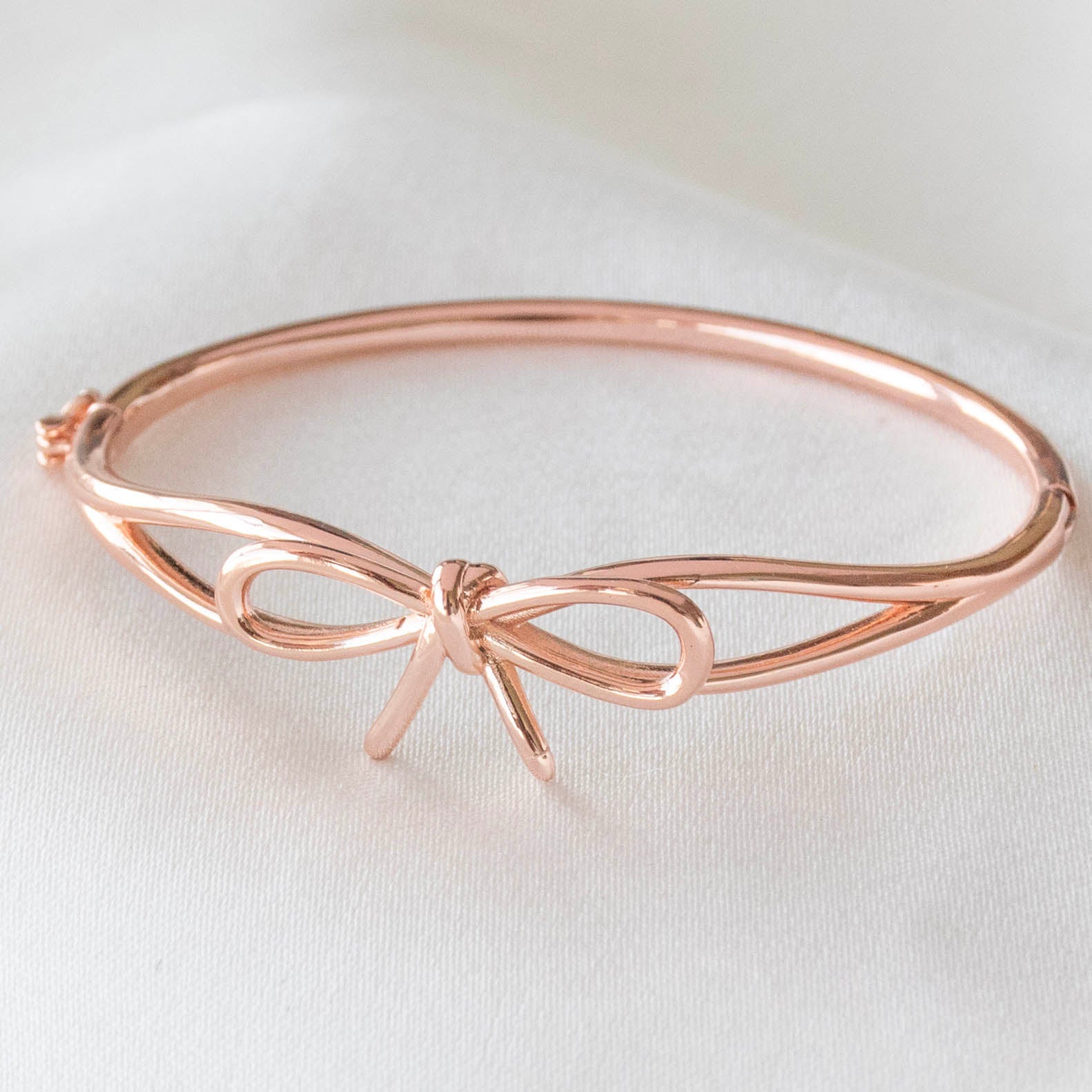 Bow Knot Bangle